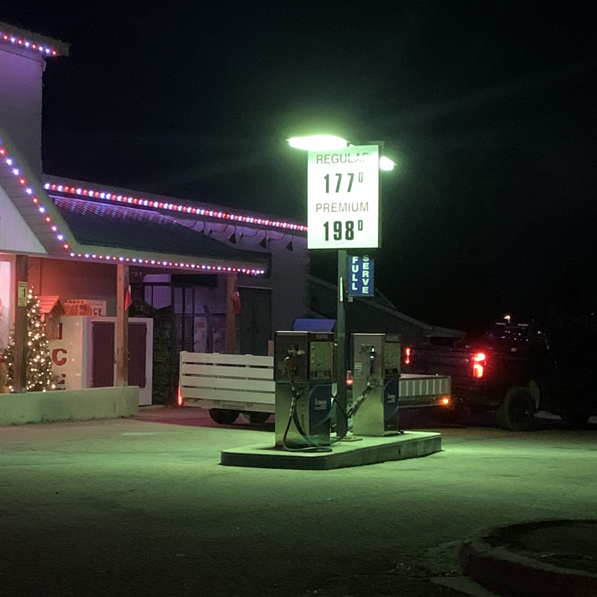 Stinson Gas Station White Lake