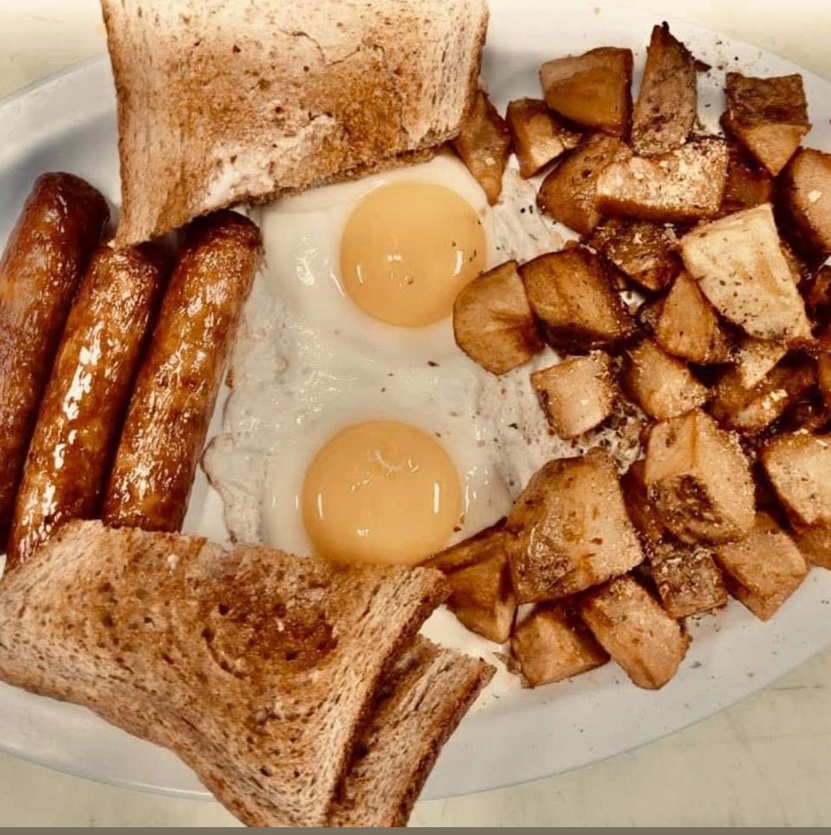 The Whistling Kettle Windsor