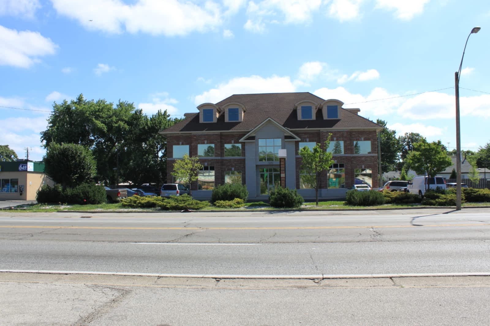 Photo credit: yellowpages.ca