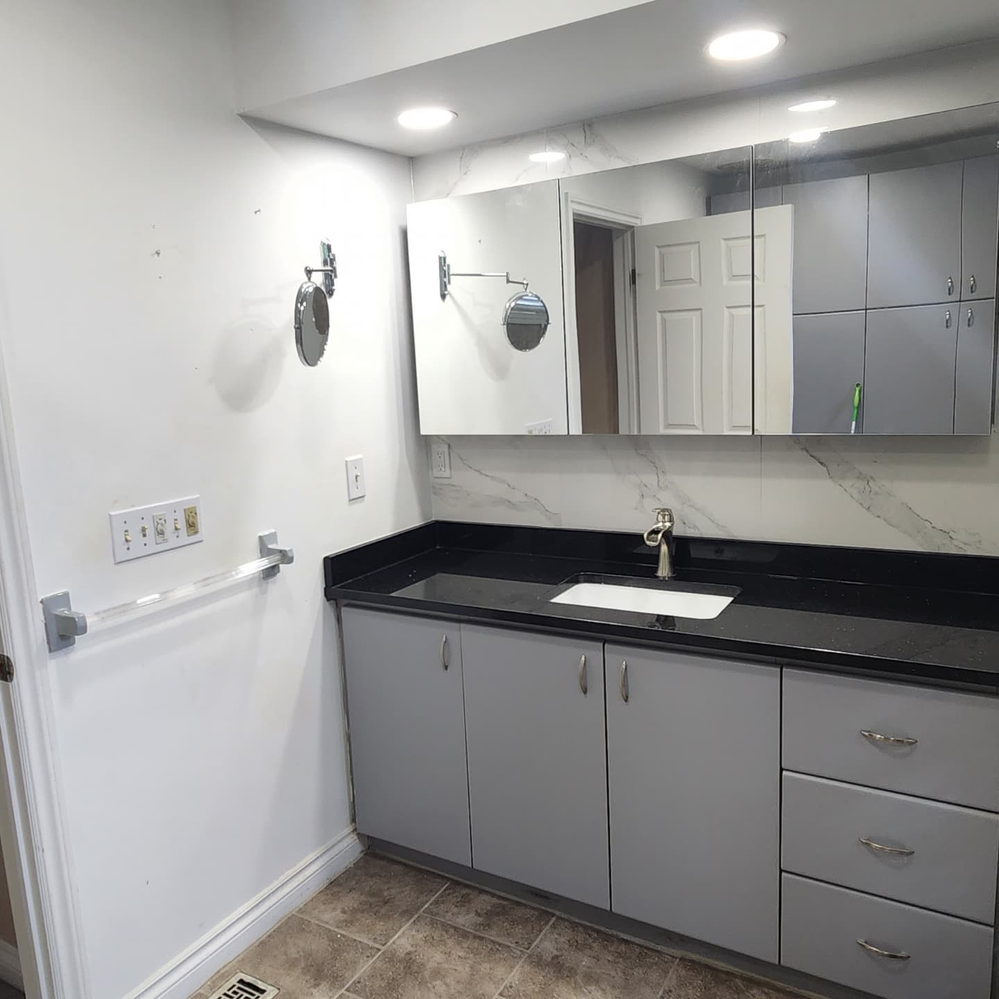 Roses Home Renovation