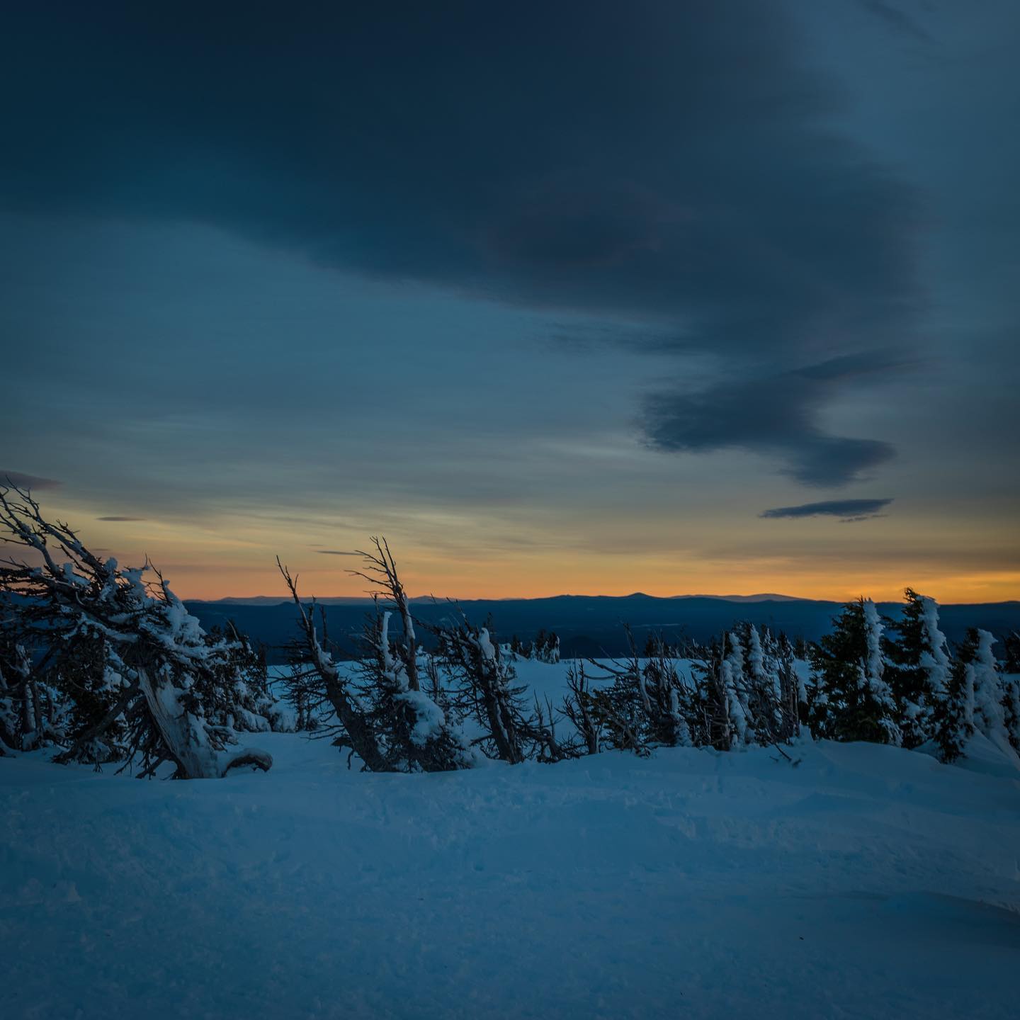 MOUNTAIN LIGHT ASHTANGA YOGA