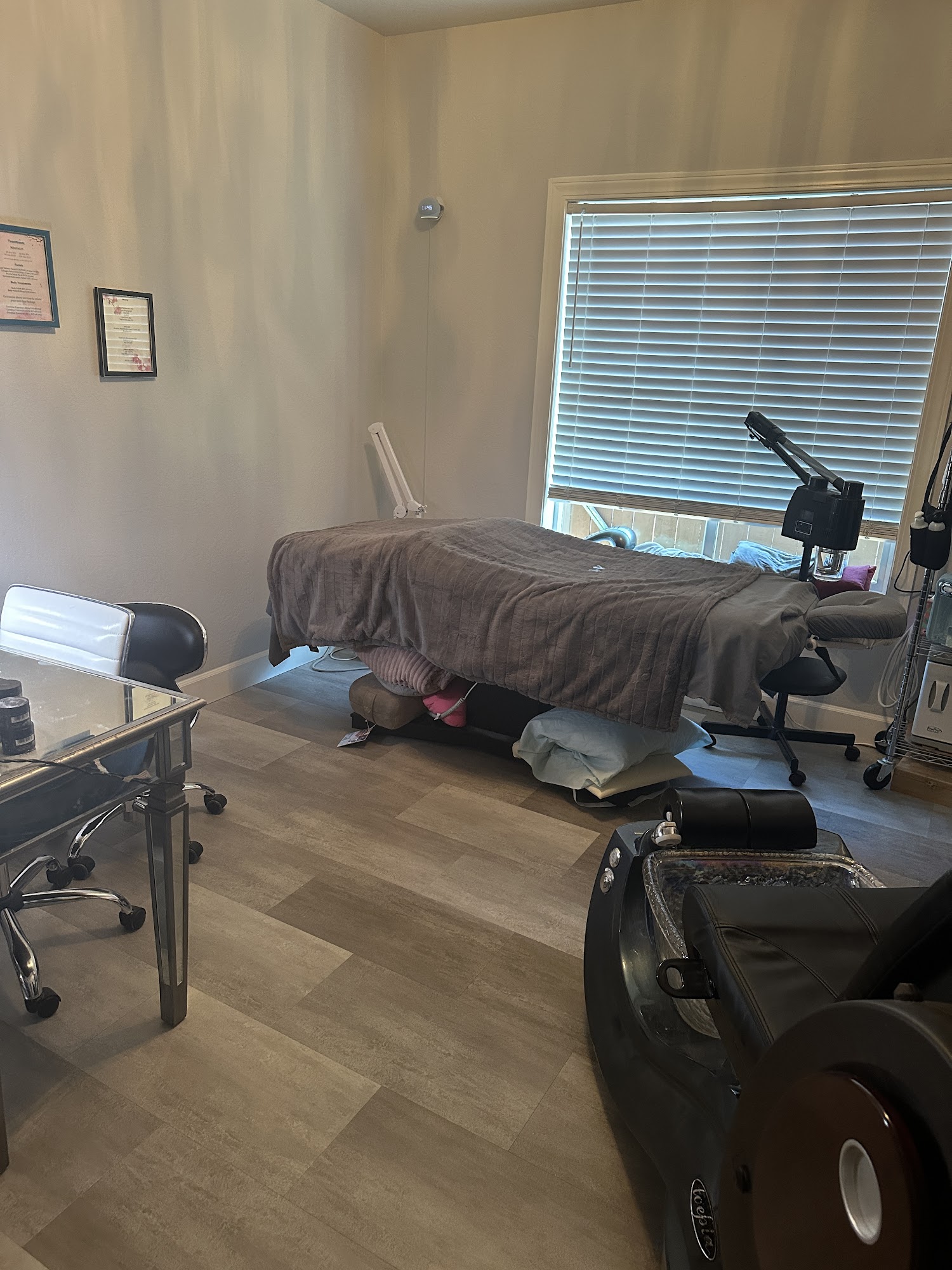 Tiffany’s Mini Spa 442 Cheney Loop, Central Point Oregon 97502