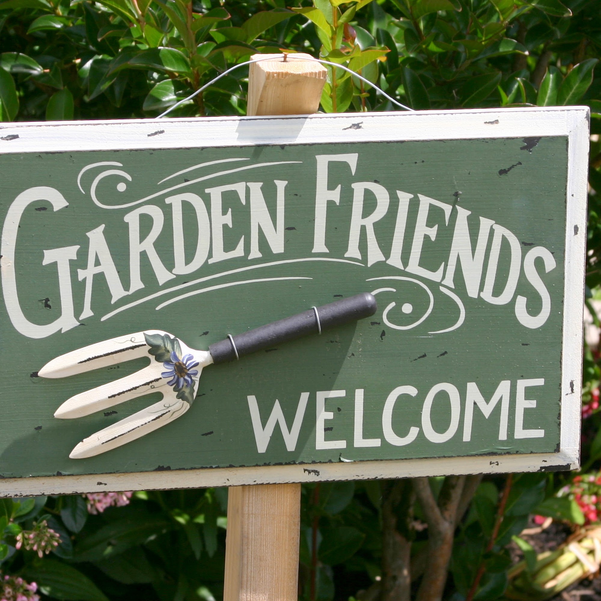 4 Season Gardens, LLC