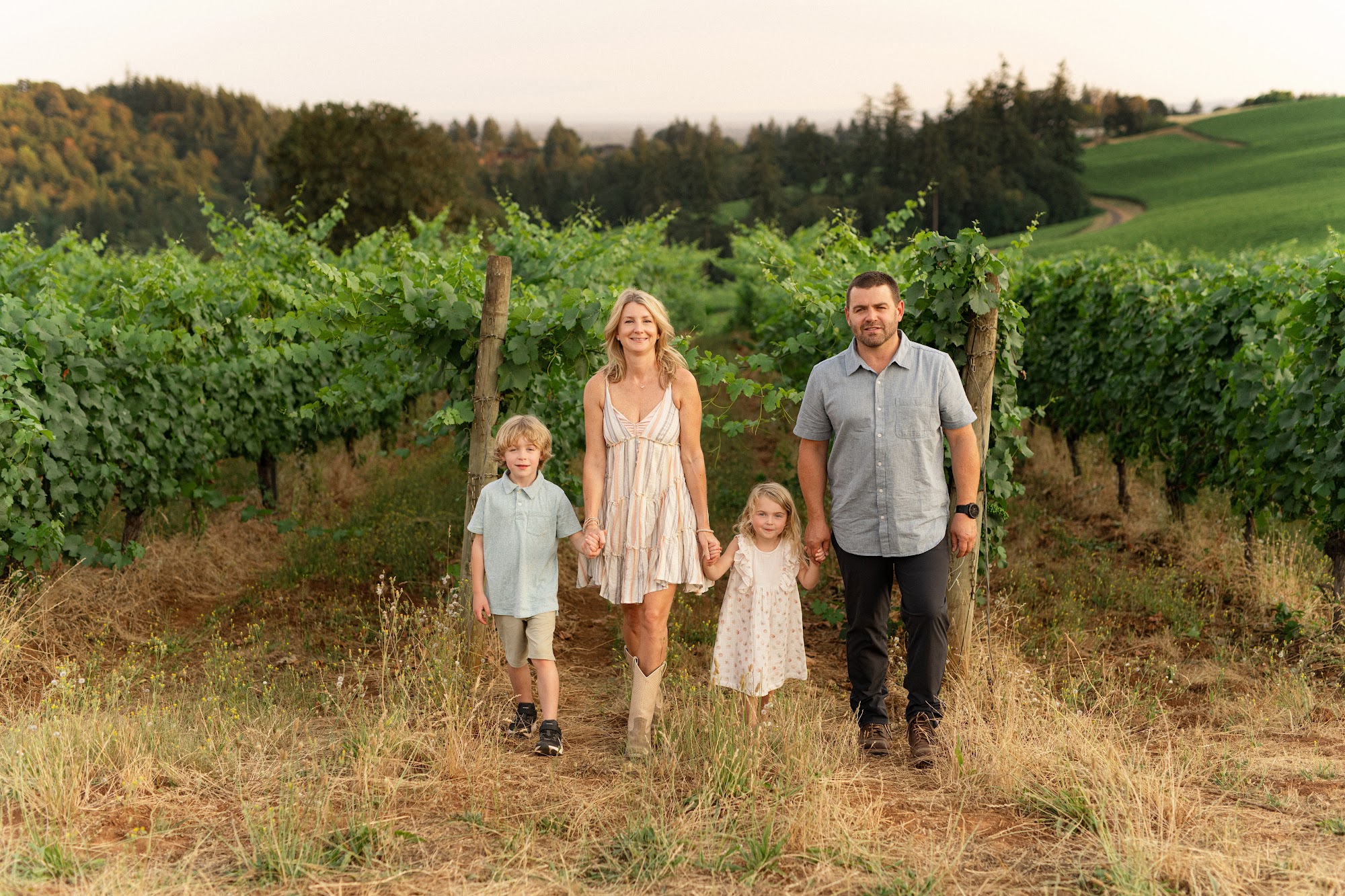 Purple Hands Winery and Urban Tasting Room Dundee