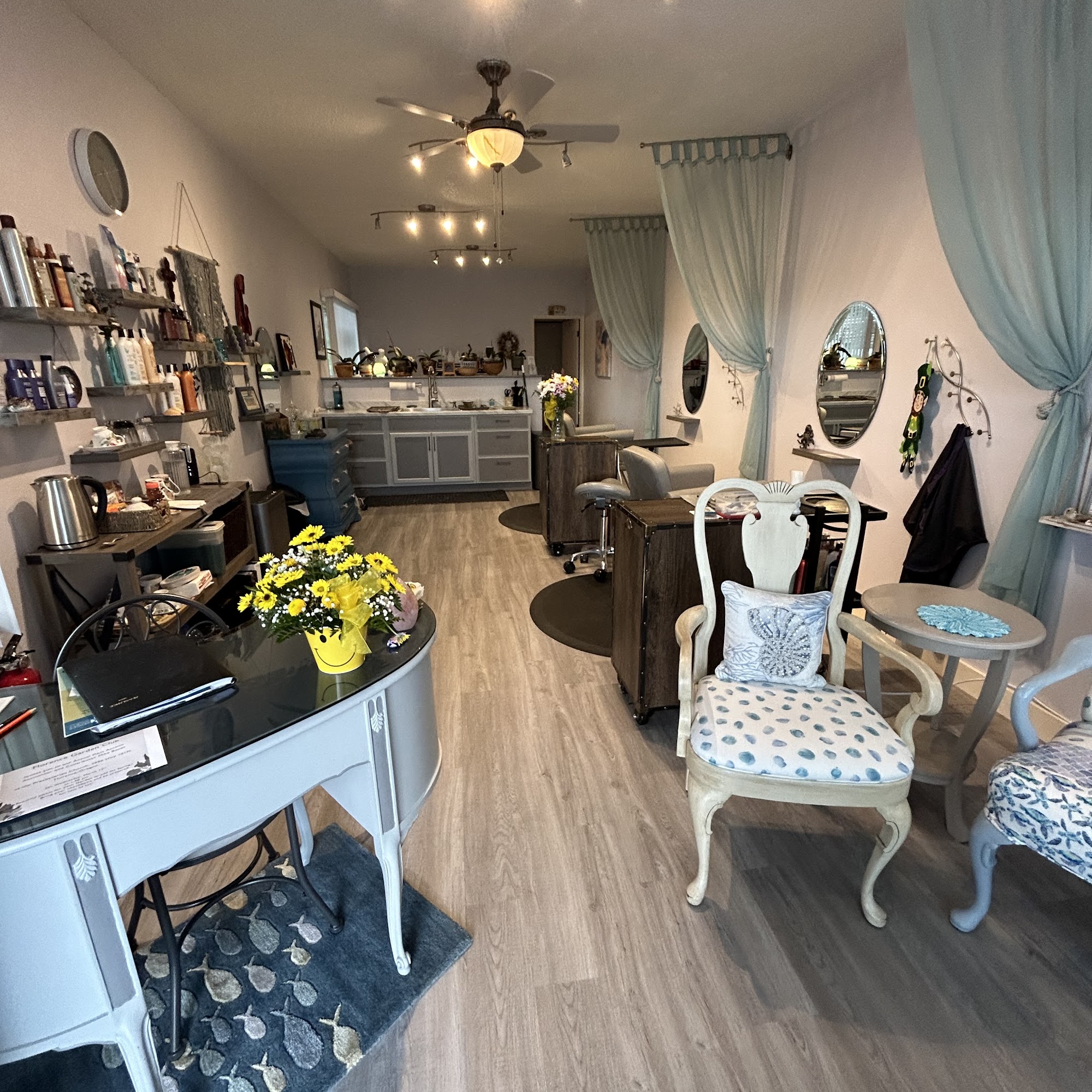 STYLZ 2105 US-101, Florence Oregon 97439