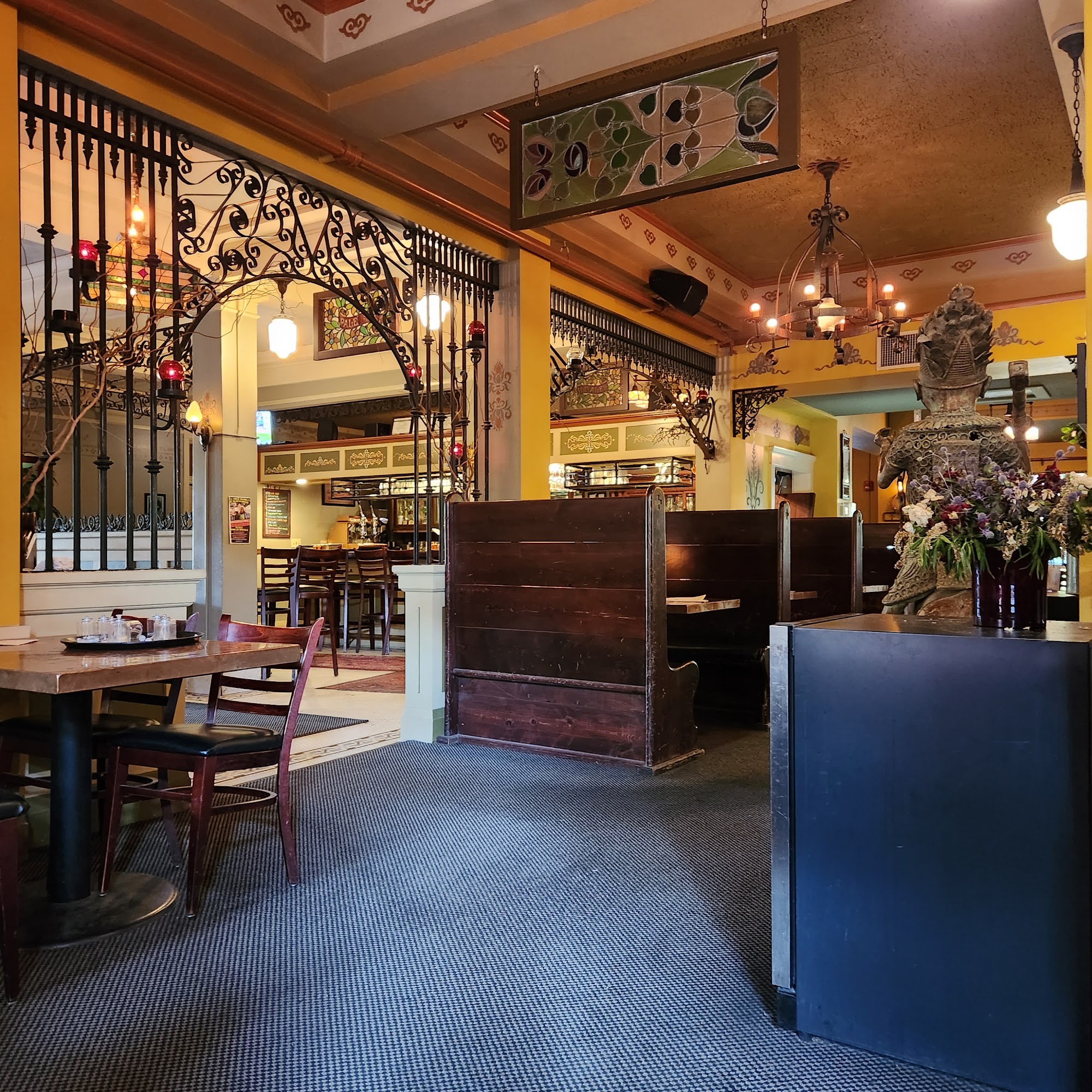 McMenamins Ironwork Grill Forest Grove