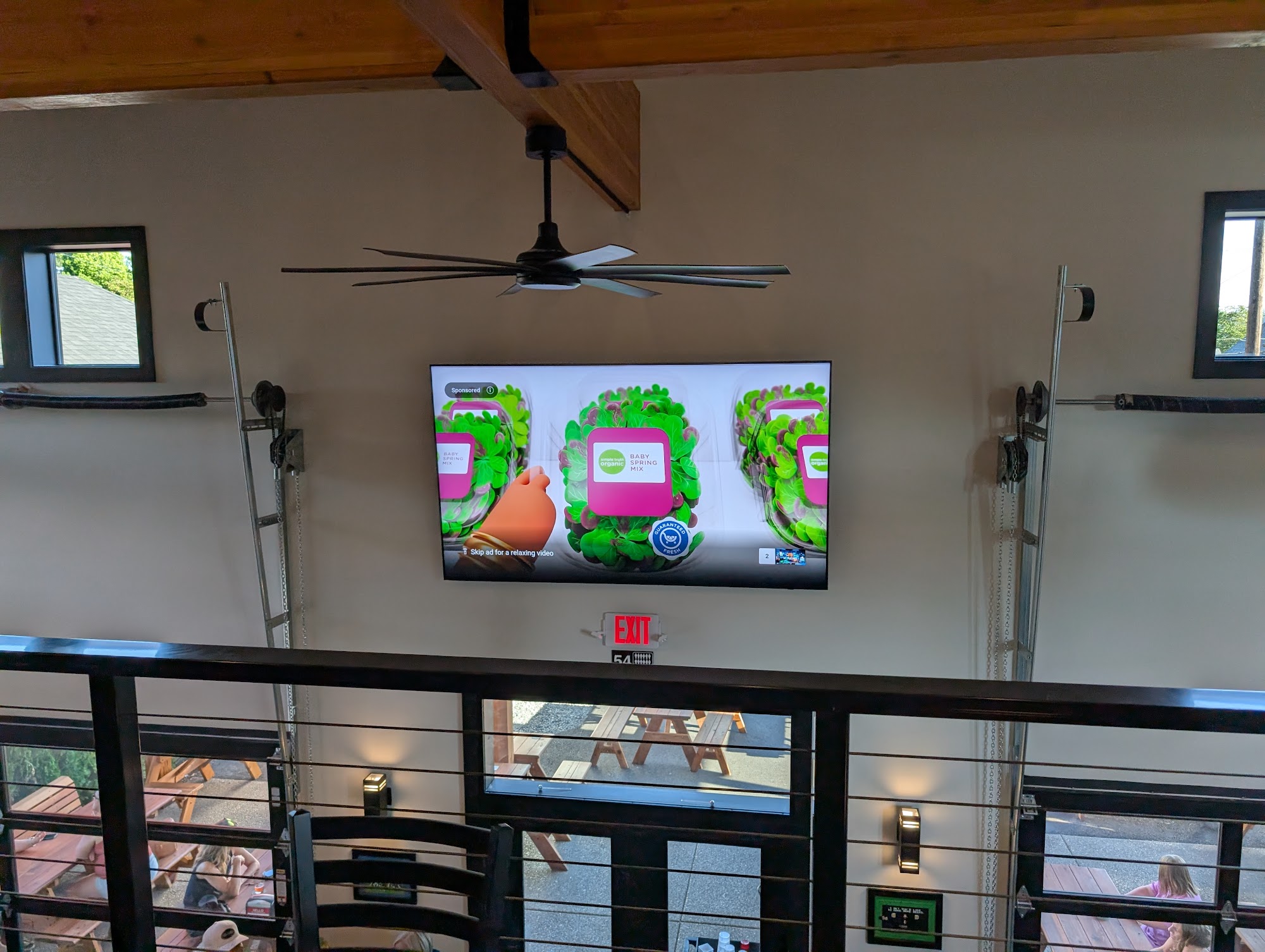 Arlington Taphouse & Food Carts Gladstone