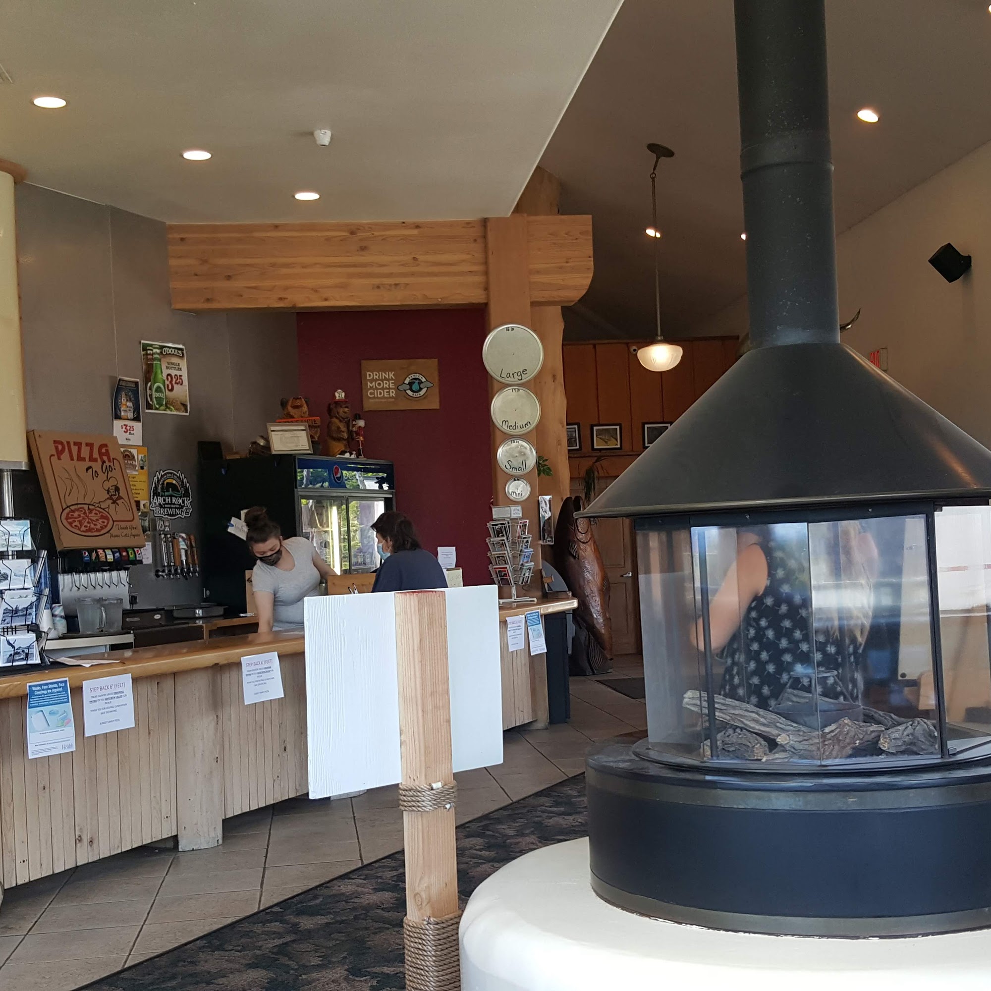 Sunset Family Pizza Gold Beach