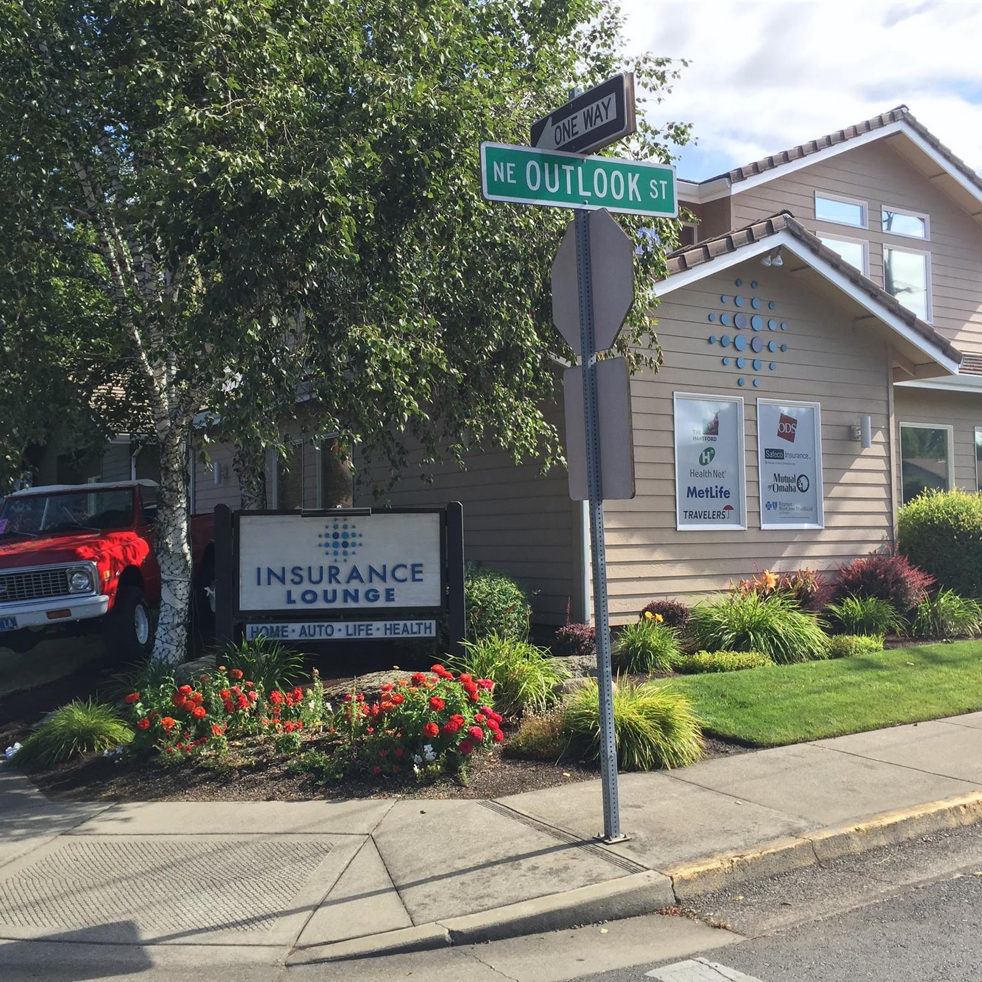 Insurance Lounge 1221 NE 7th St, Grants Pass Oregon 97526