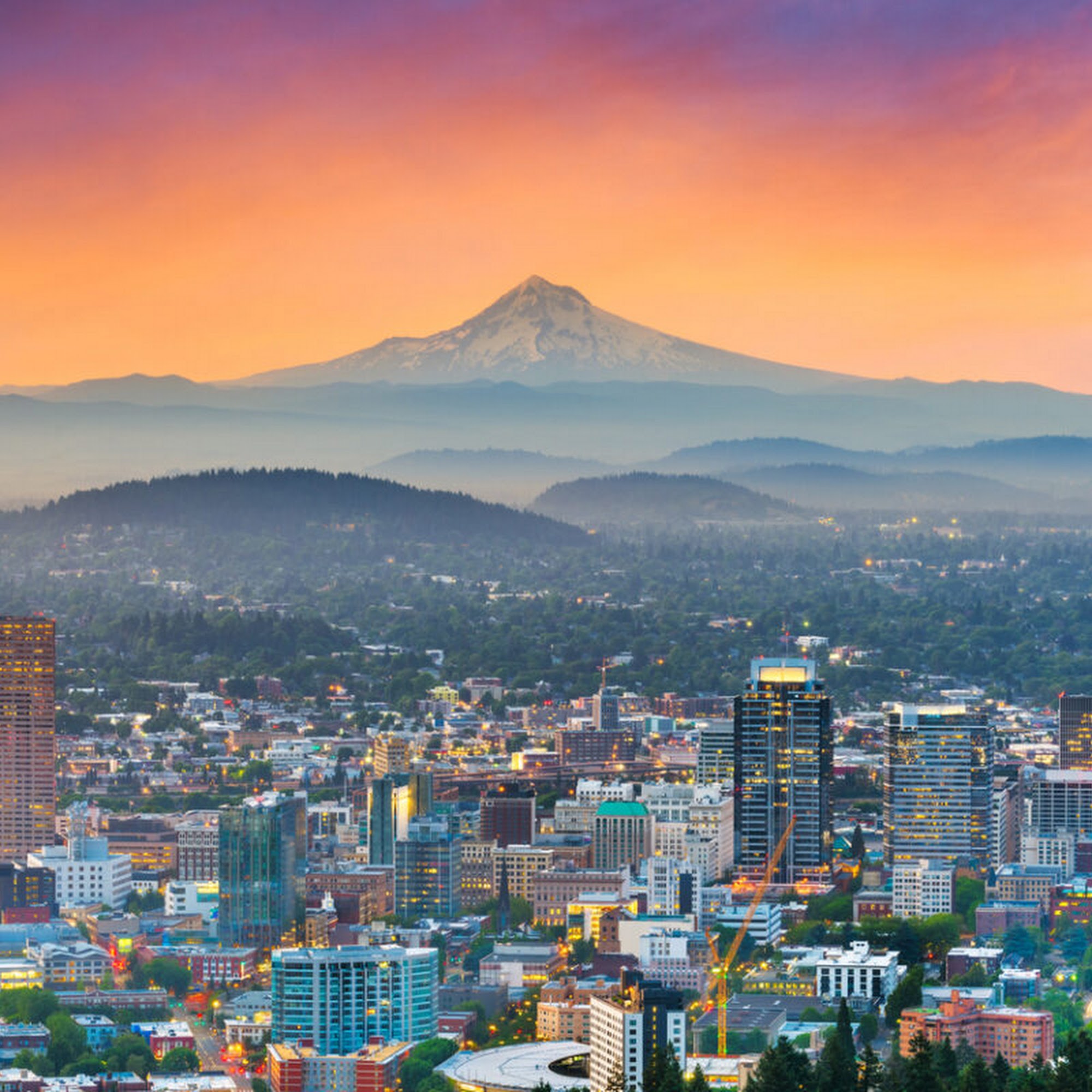 AlexisKrispyKutz (glamour salon) 18238 SE Division St, Gresham Oregon 97030