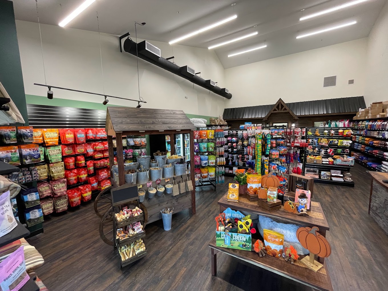 EarthWise Pet Happy Valley Happy Valley