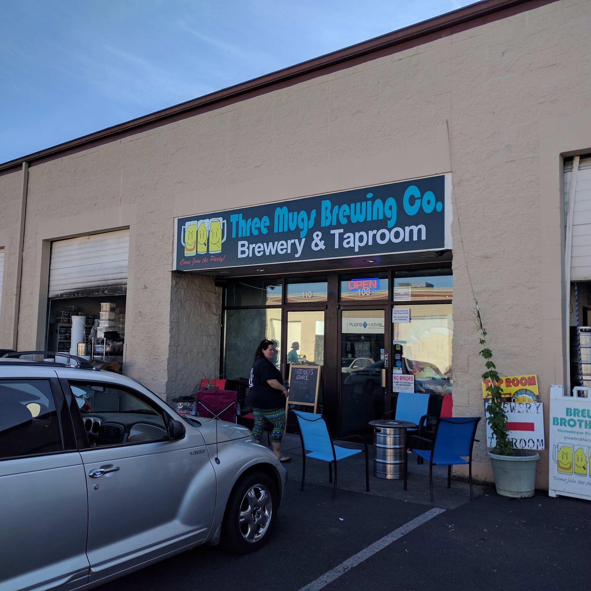 Three Mugs Brewing Company, LLC Hillsboro