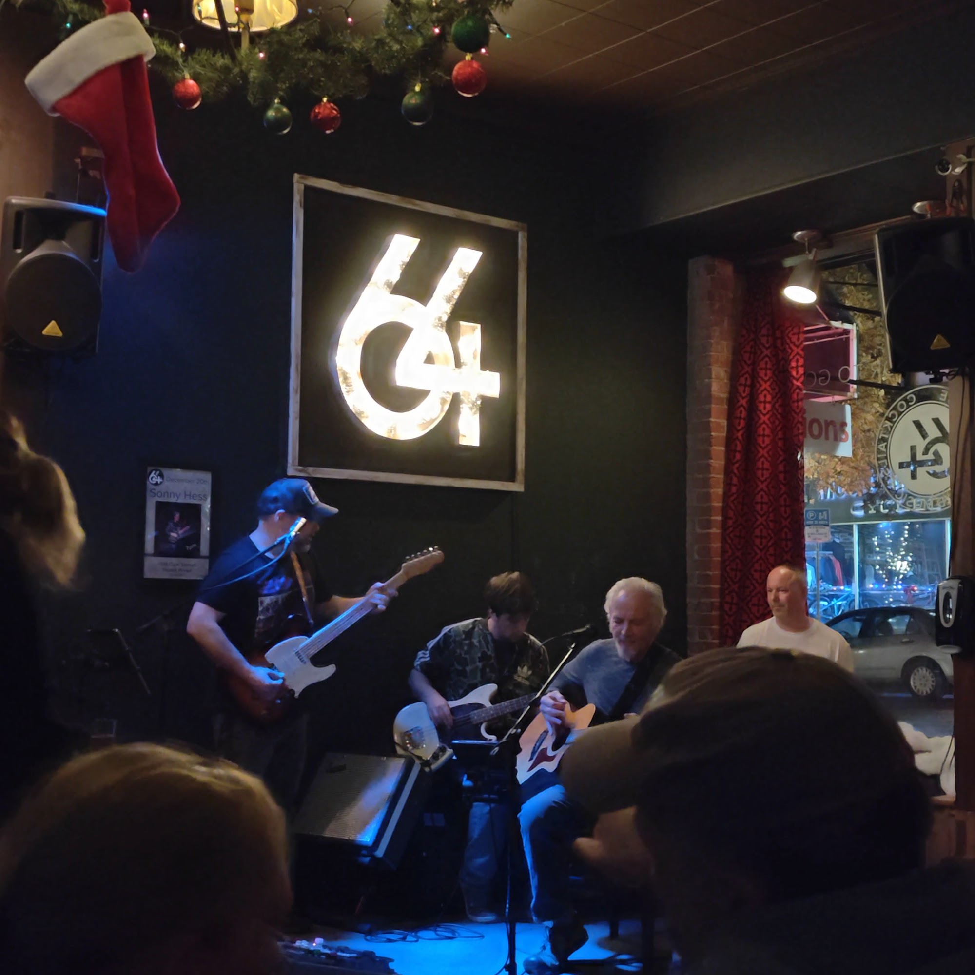 64oz. Taphouse Hood River