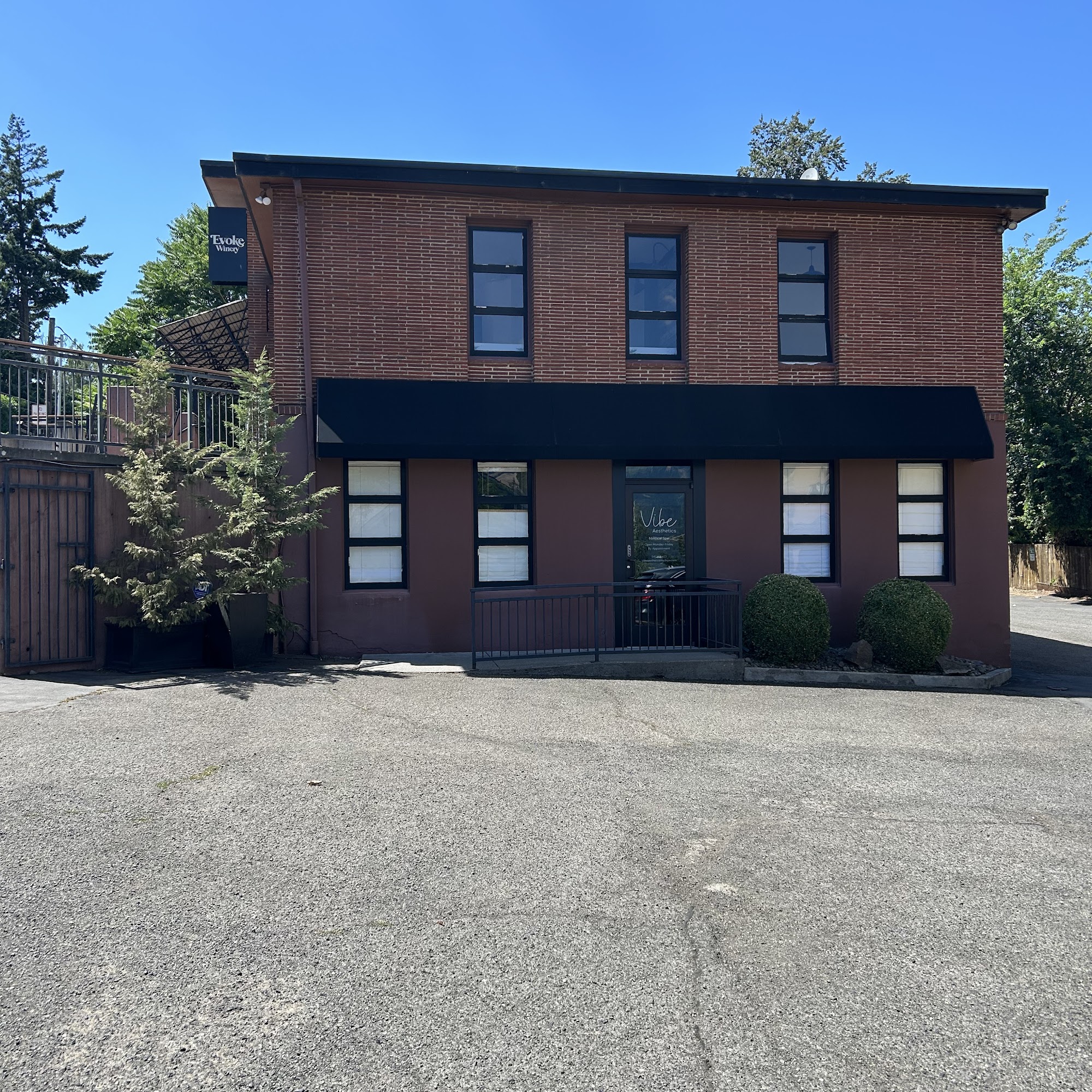 Vibe Aesthetics 704 Oak St, Hood River Oregon 97031