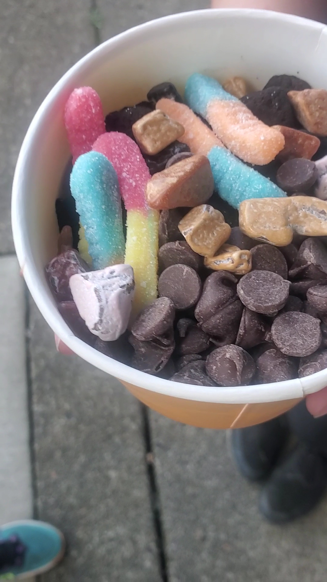 Fro-Zone Frozen Yogurt Menu