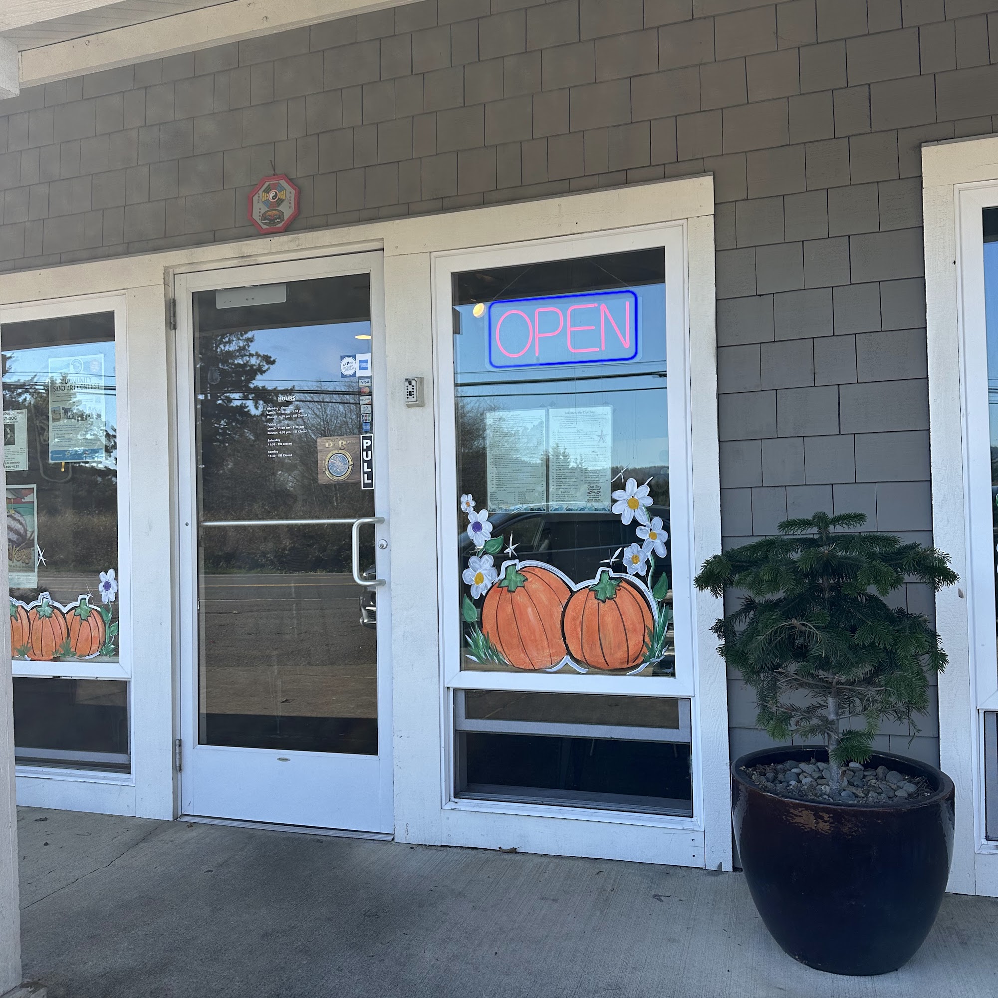 Thai Bay Restaurant Lincoln City