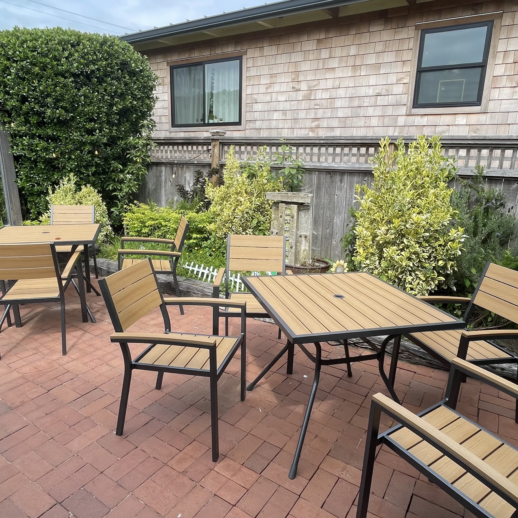 Offshore Grill and Coffee House Manzanita