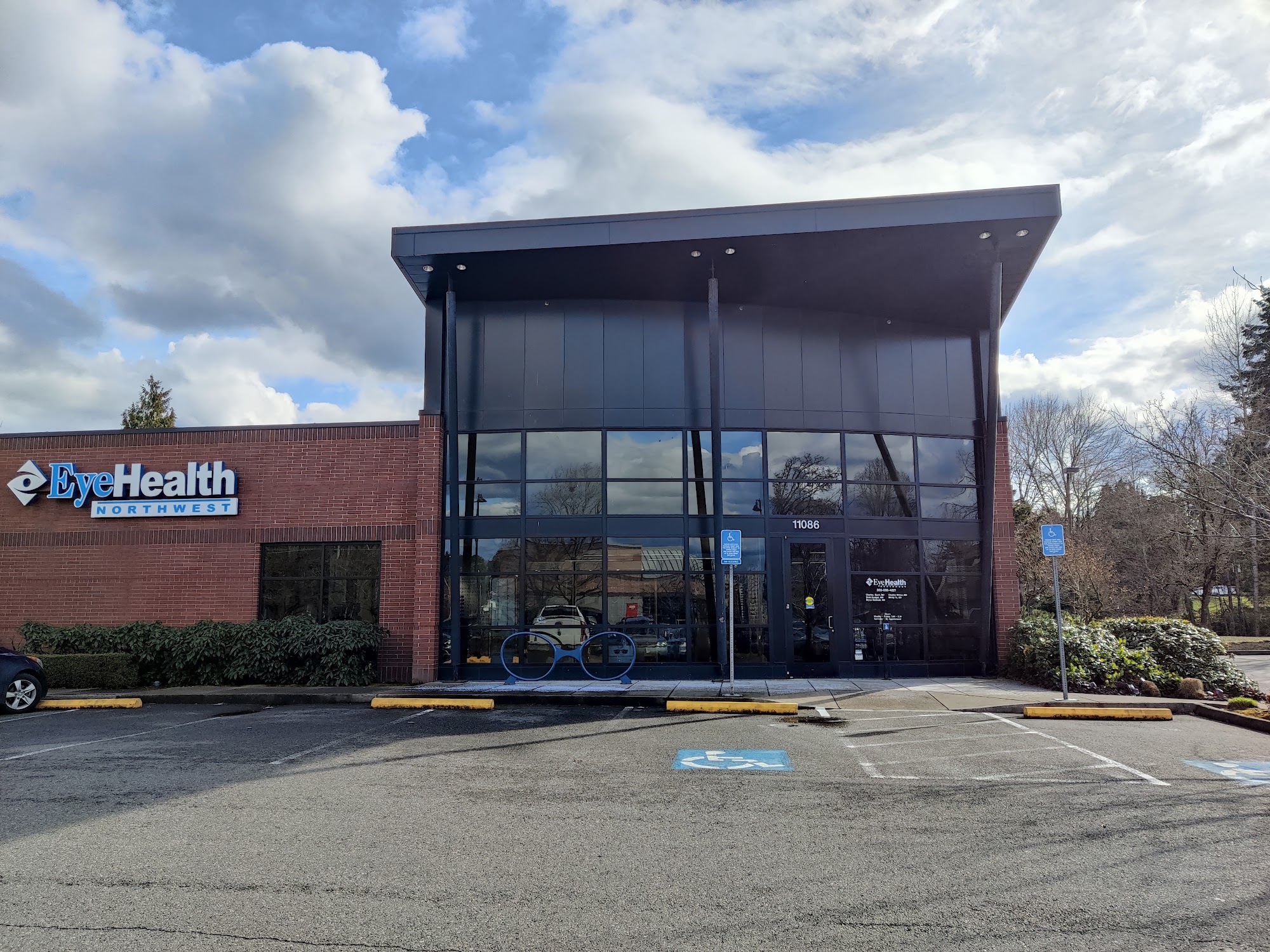 EYEHEALTH NORTHWEST - MILWAUKIE - Milwaukie OR - Hours, Directions