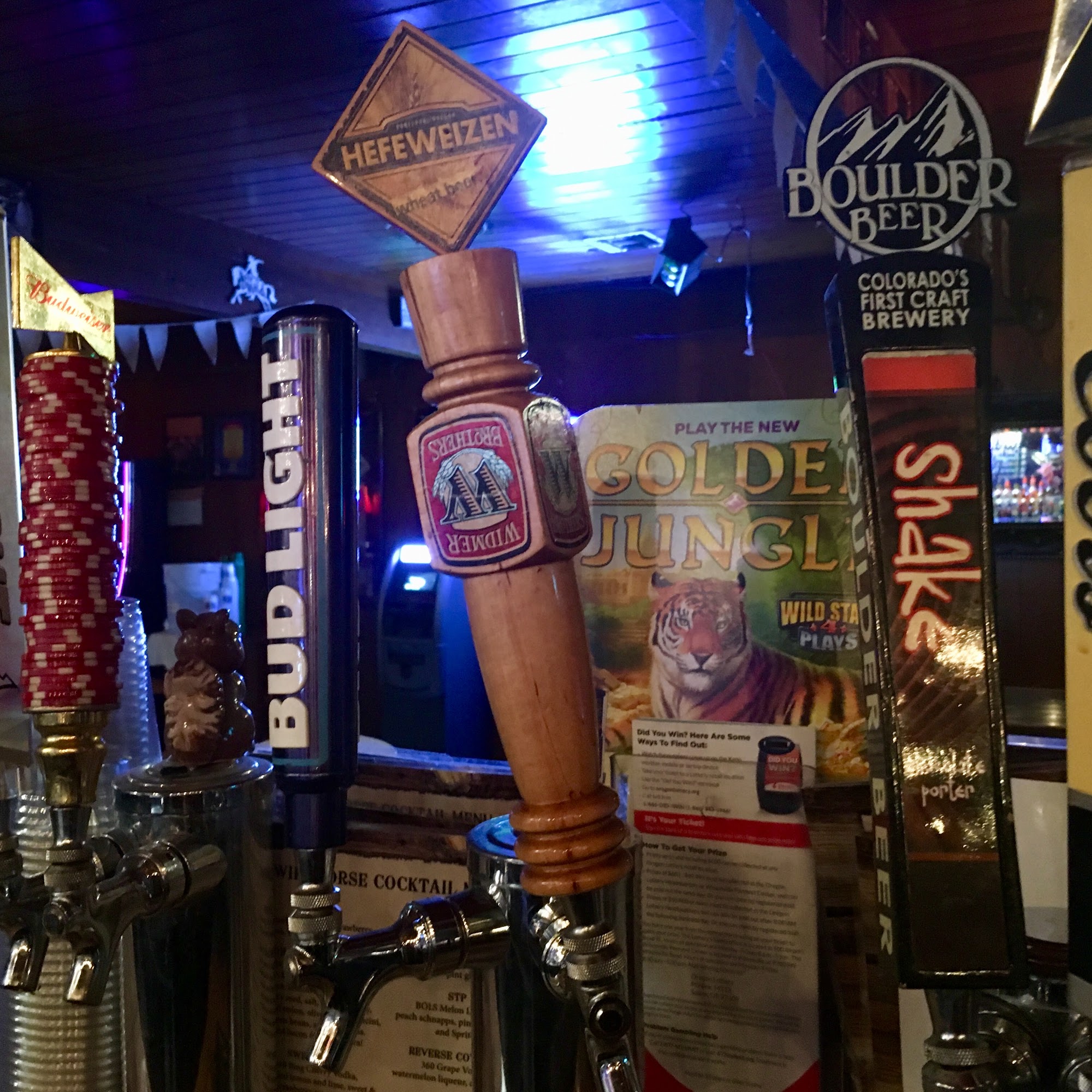 Wildhorse Bar & Grill Molalla