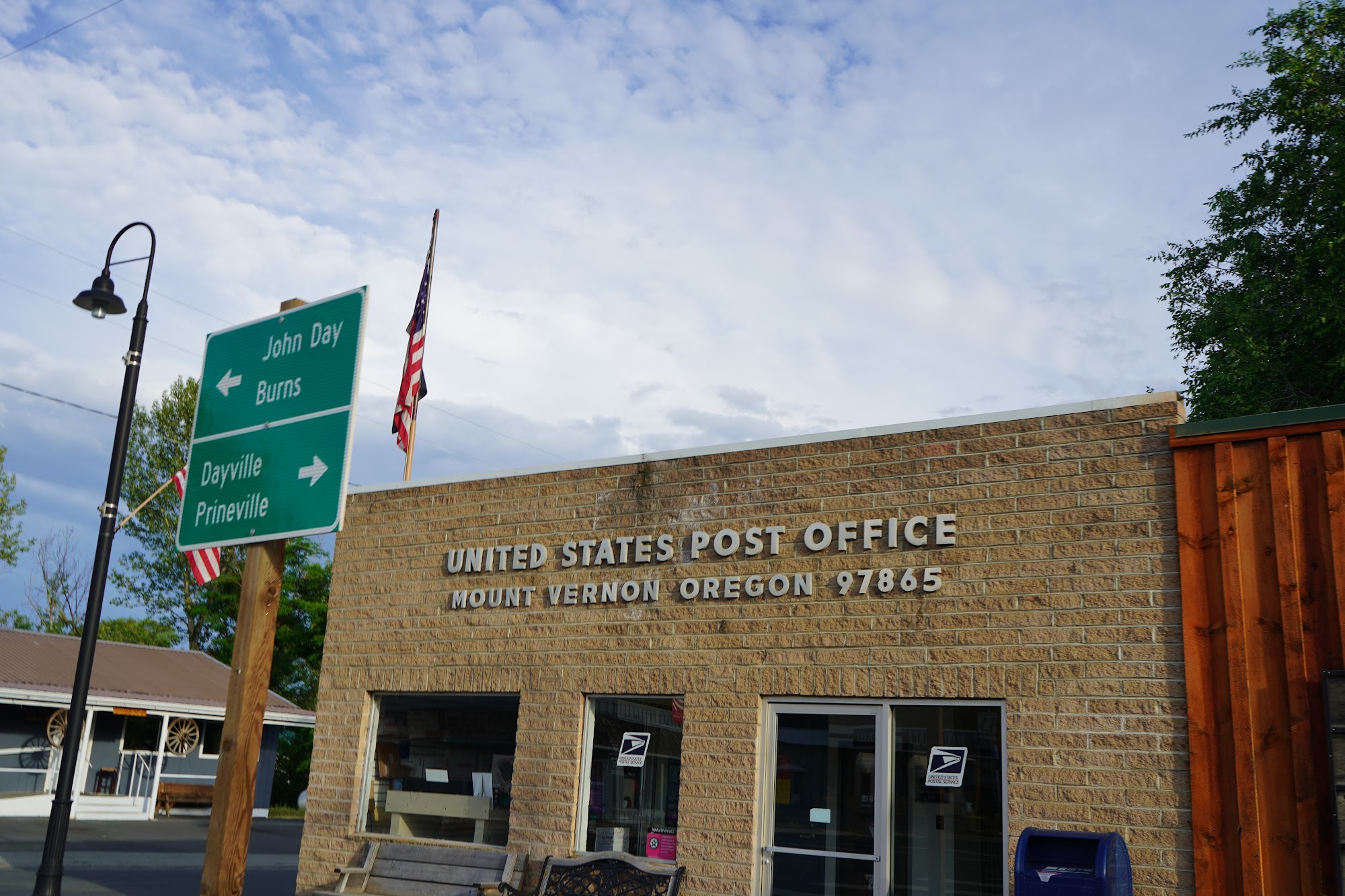 United States Postal Service Mount Vernon