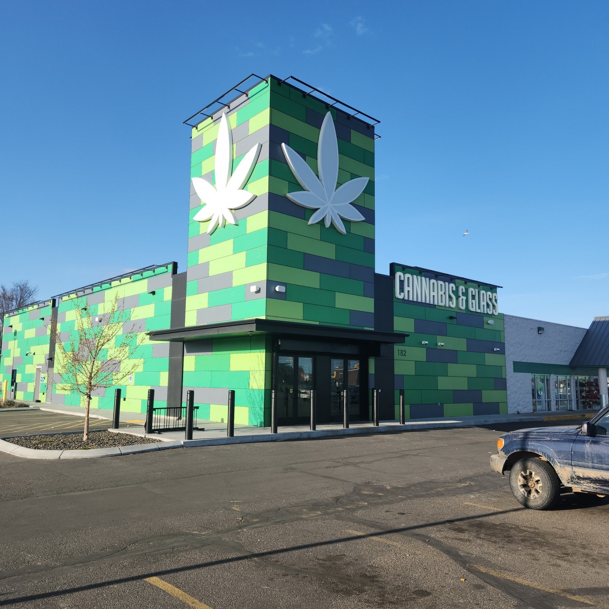 Cannabis & Glass Ontario