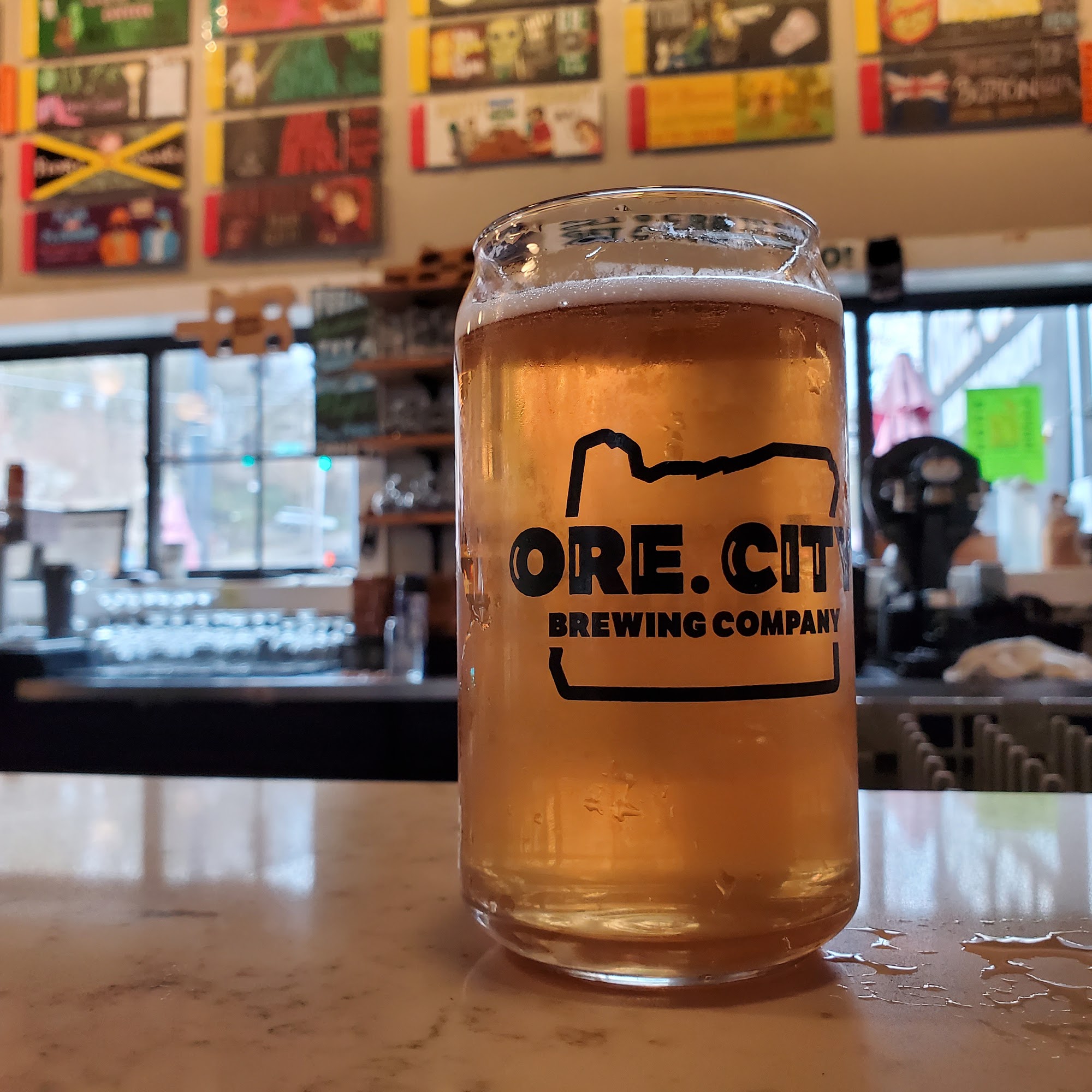 Oregon City Brewing Company & Foodcarts Oregon City