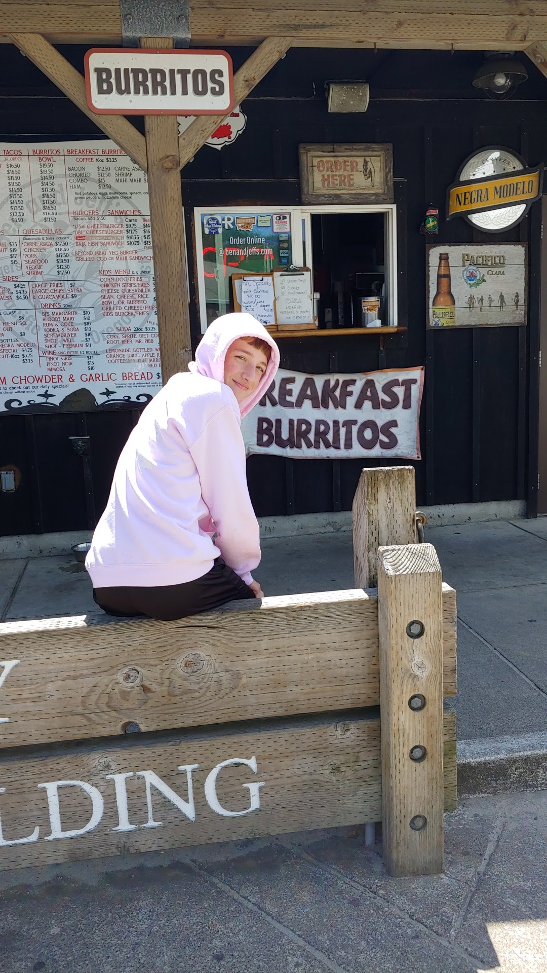 Ben and Jeff's Burgers and Tacos Pacific City