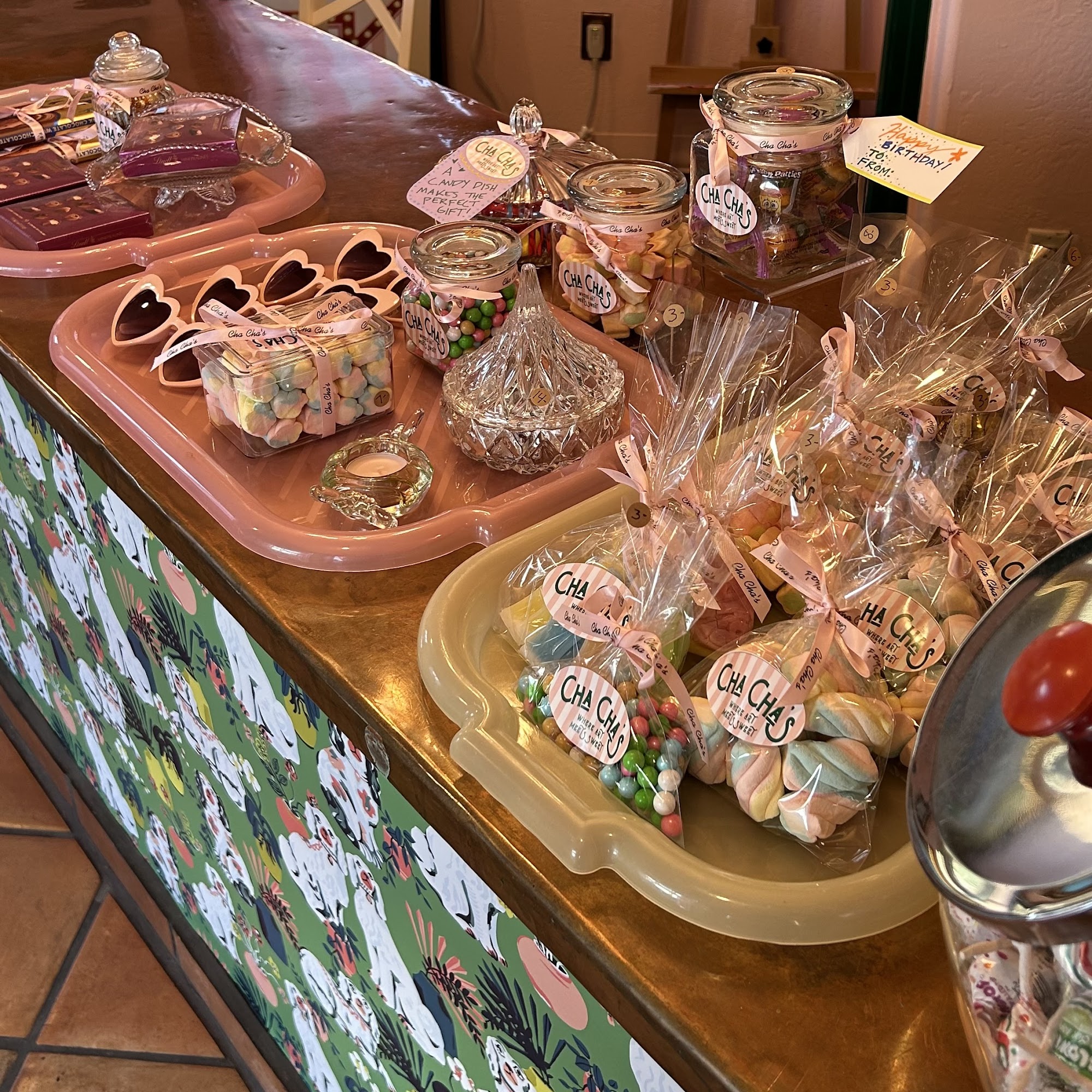 Cha Cha's Vintage, Art, & Sweets Phoenix