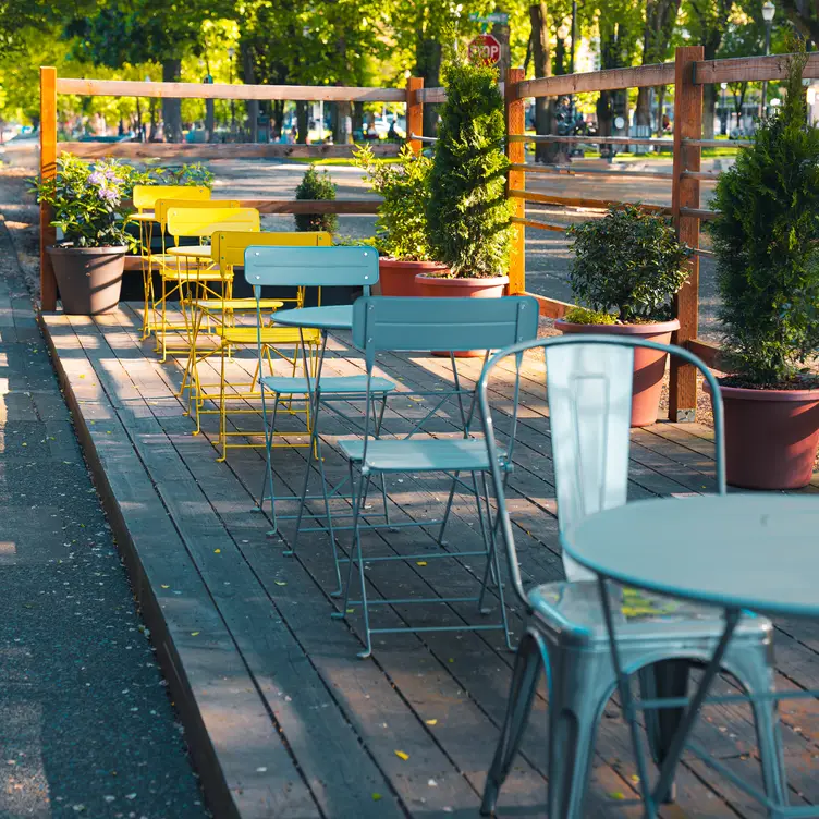 Photo credit: opentable