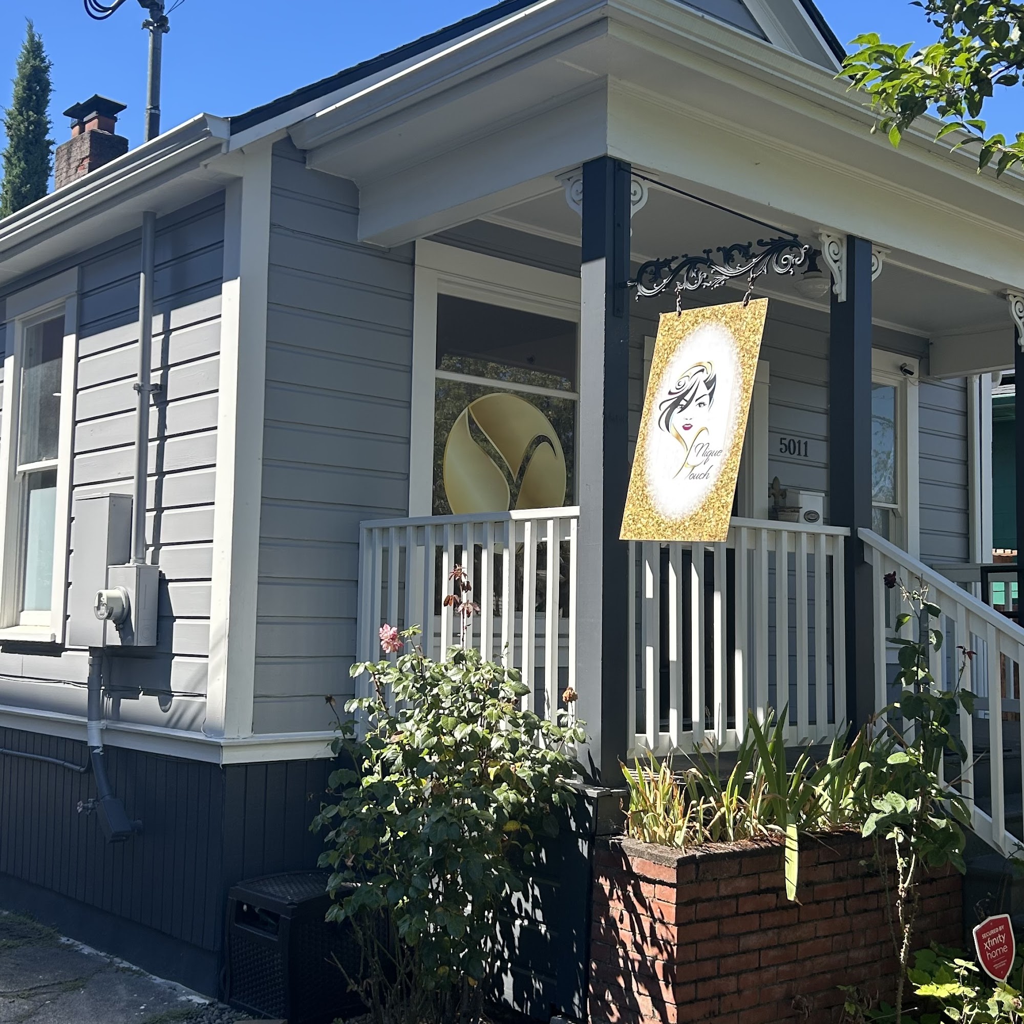 Y'nique Touch Salon 5011 NE 13th Ave, Portland Oregon 97211