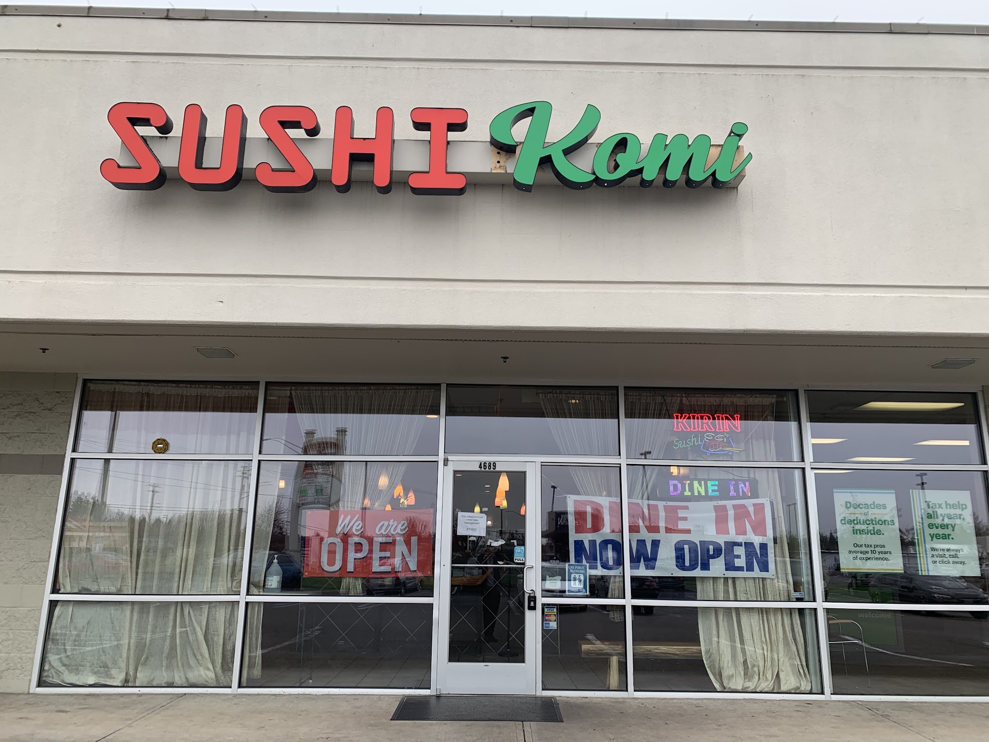 Sushi Komi 4689 Commercial St SE, Salem, OR 97302