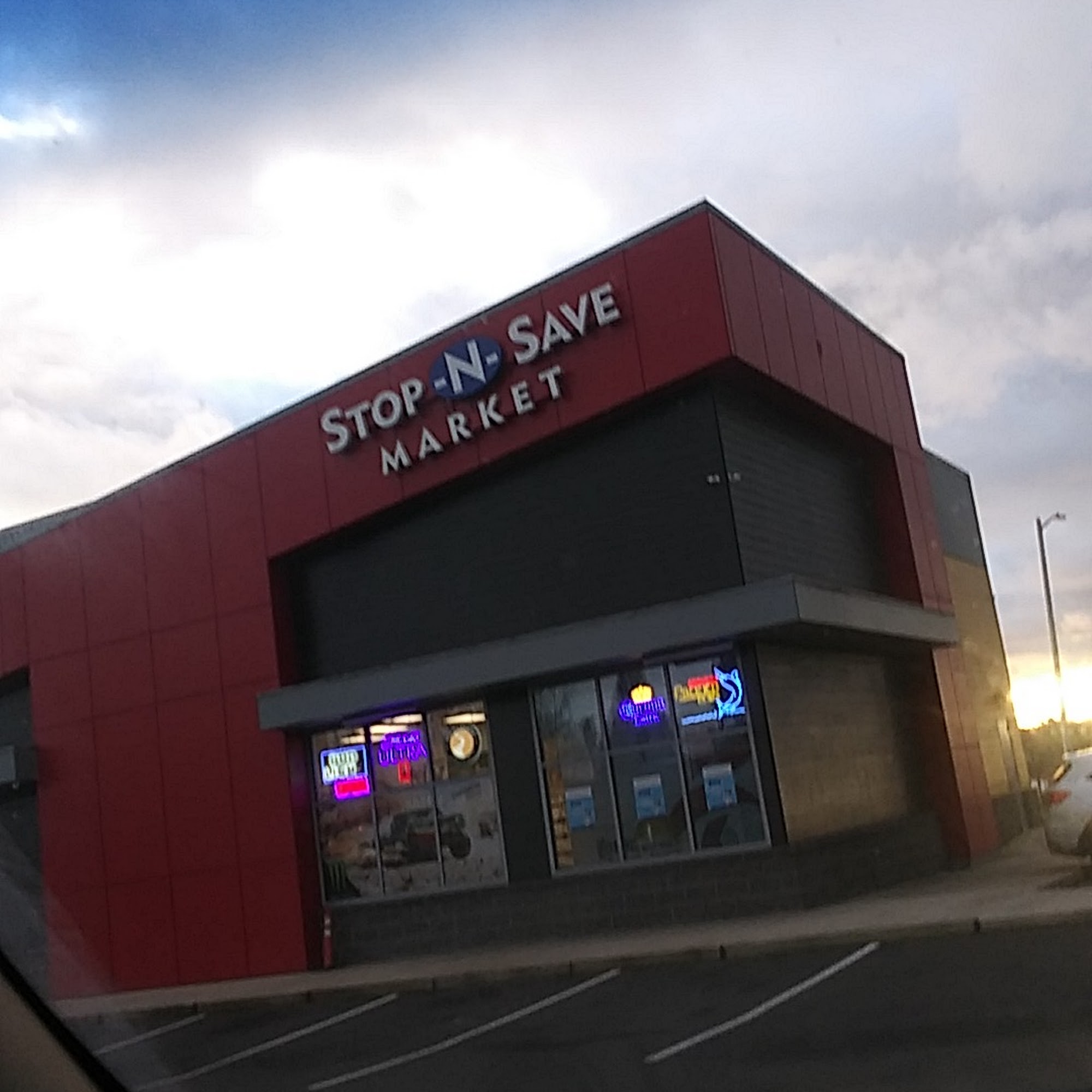 Stop N Save Market Salem