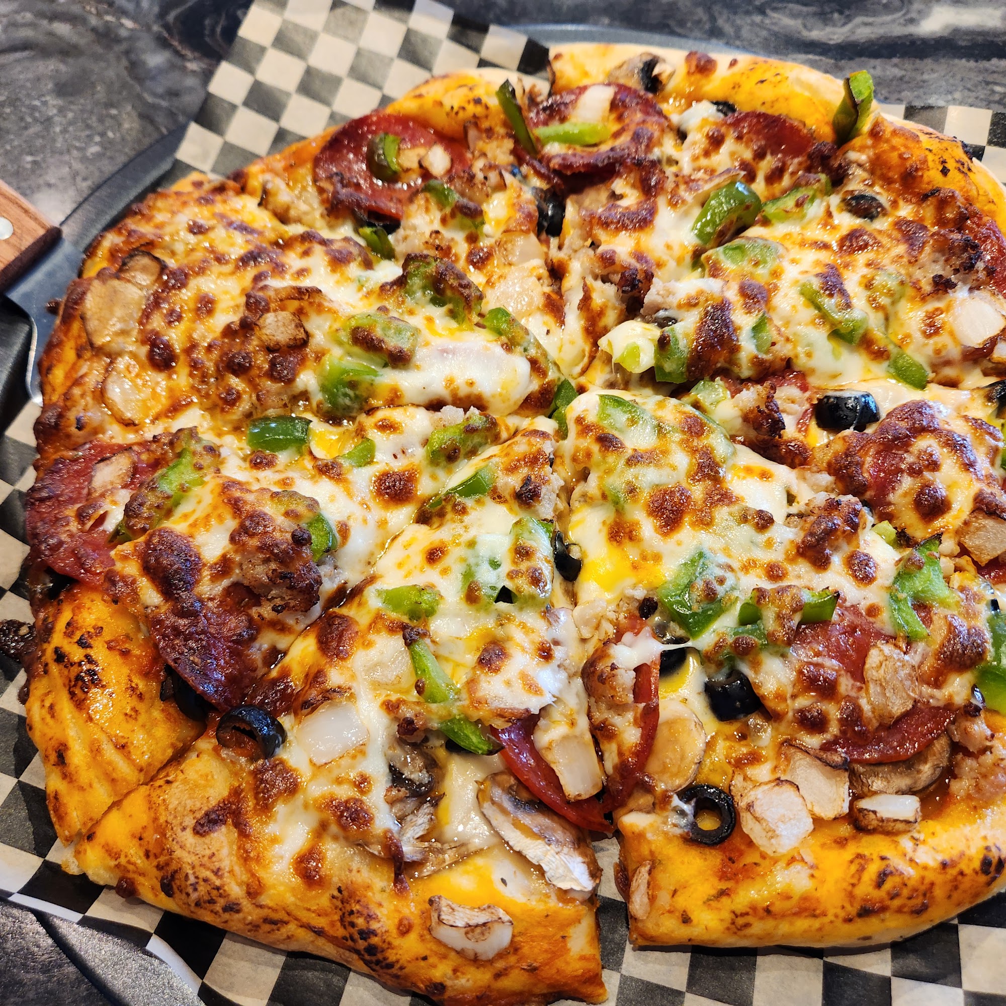 Mt Pizza and Brews Sandy