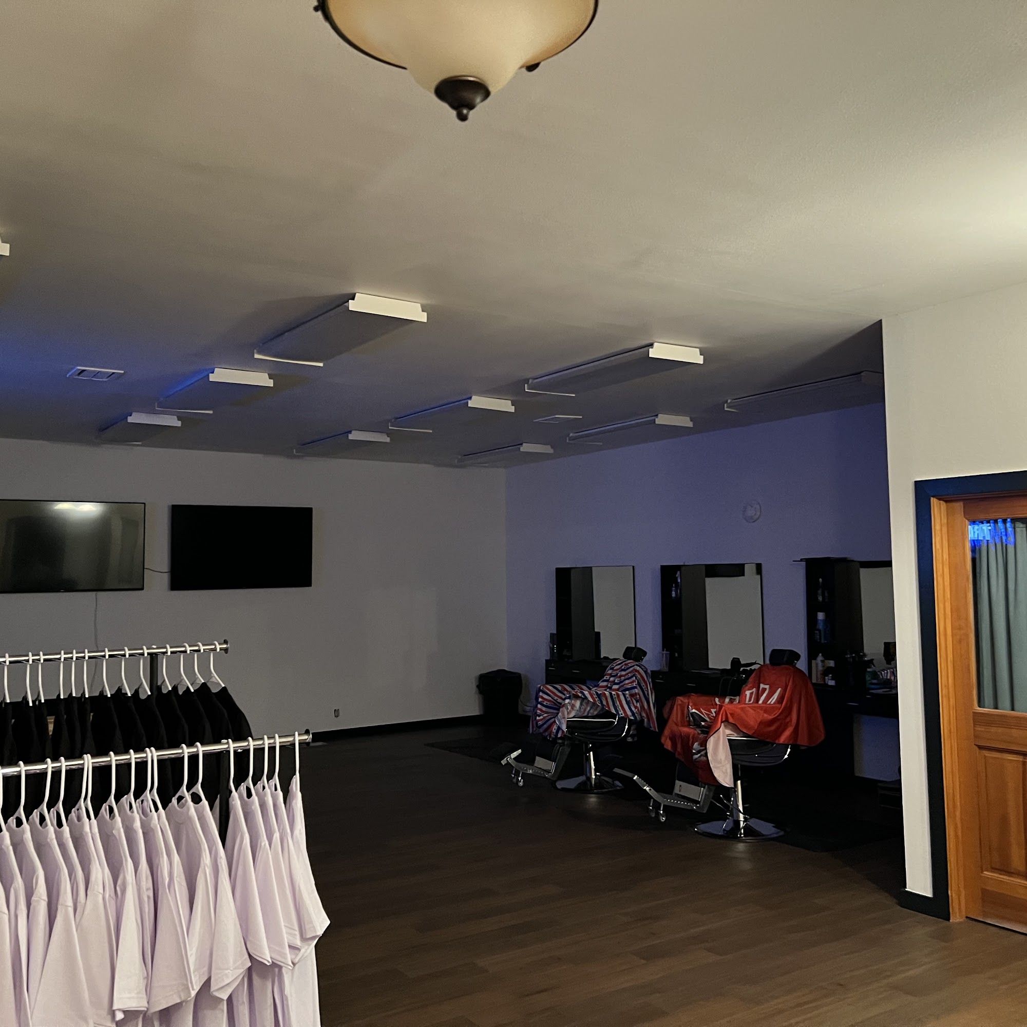 Bristow's Barber Shop 160 S Oak St Suite 100, Sisters Oregon 97759