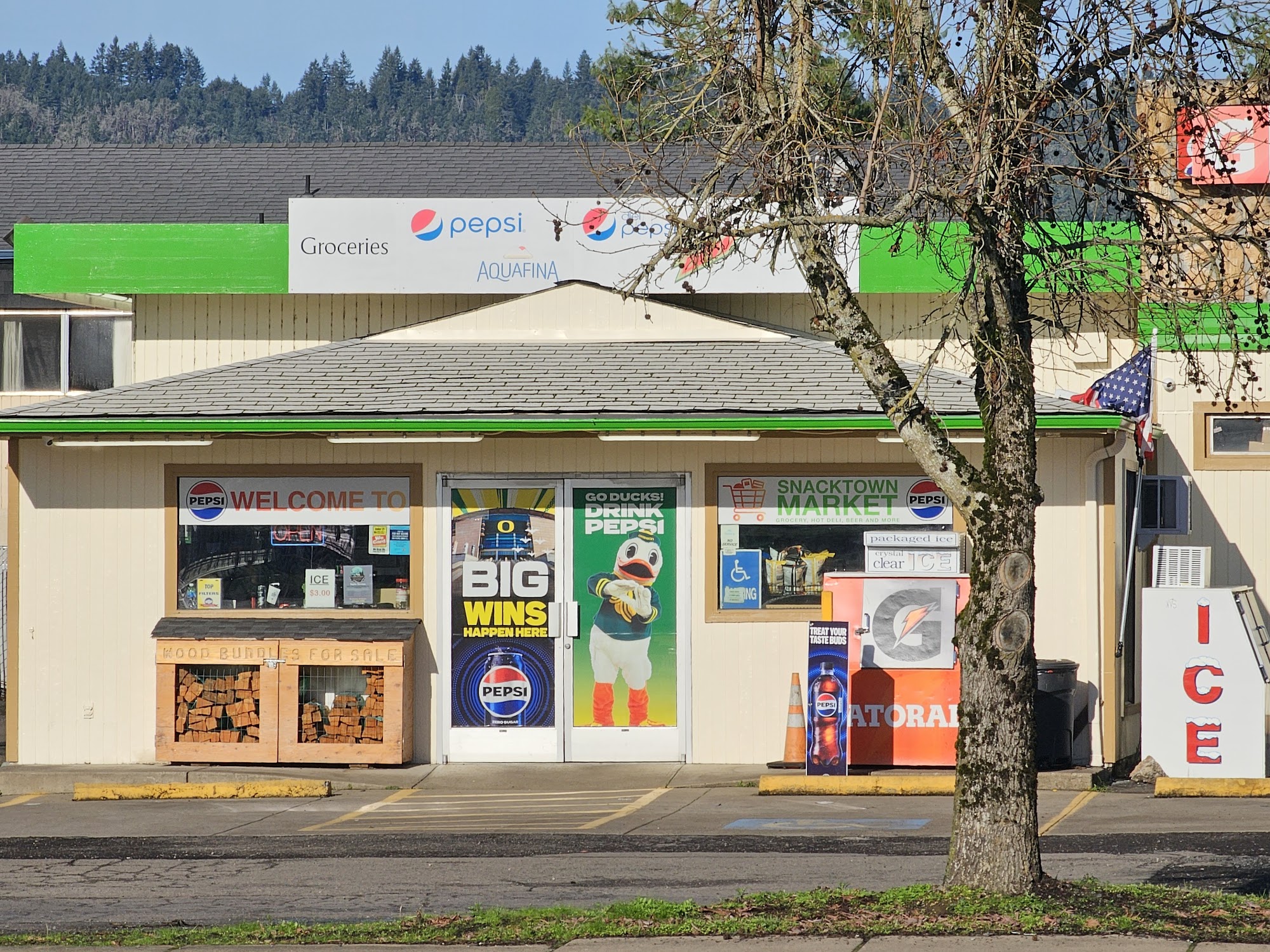 John’s SnackTown Market