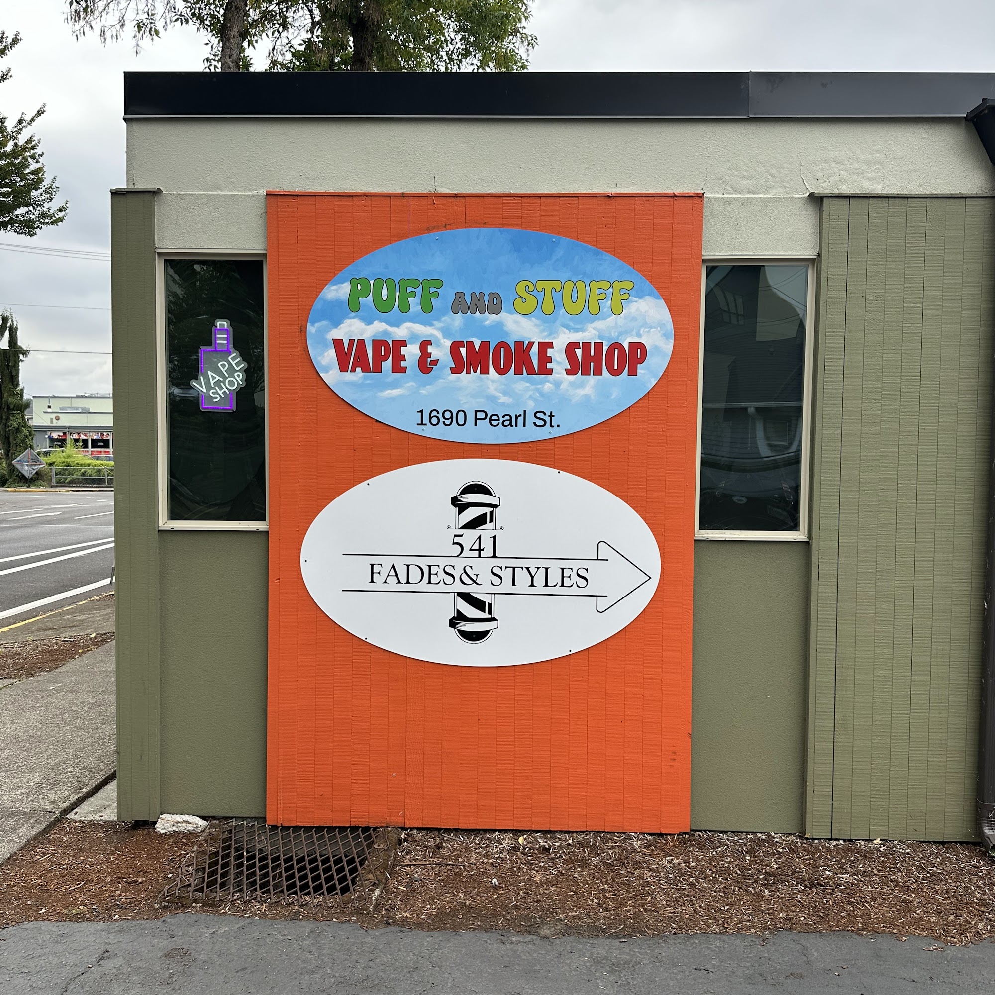 541 FADES & STYLES BARBERSHOP 4227 Main St B, Springfield Oregon 97478