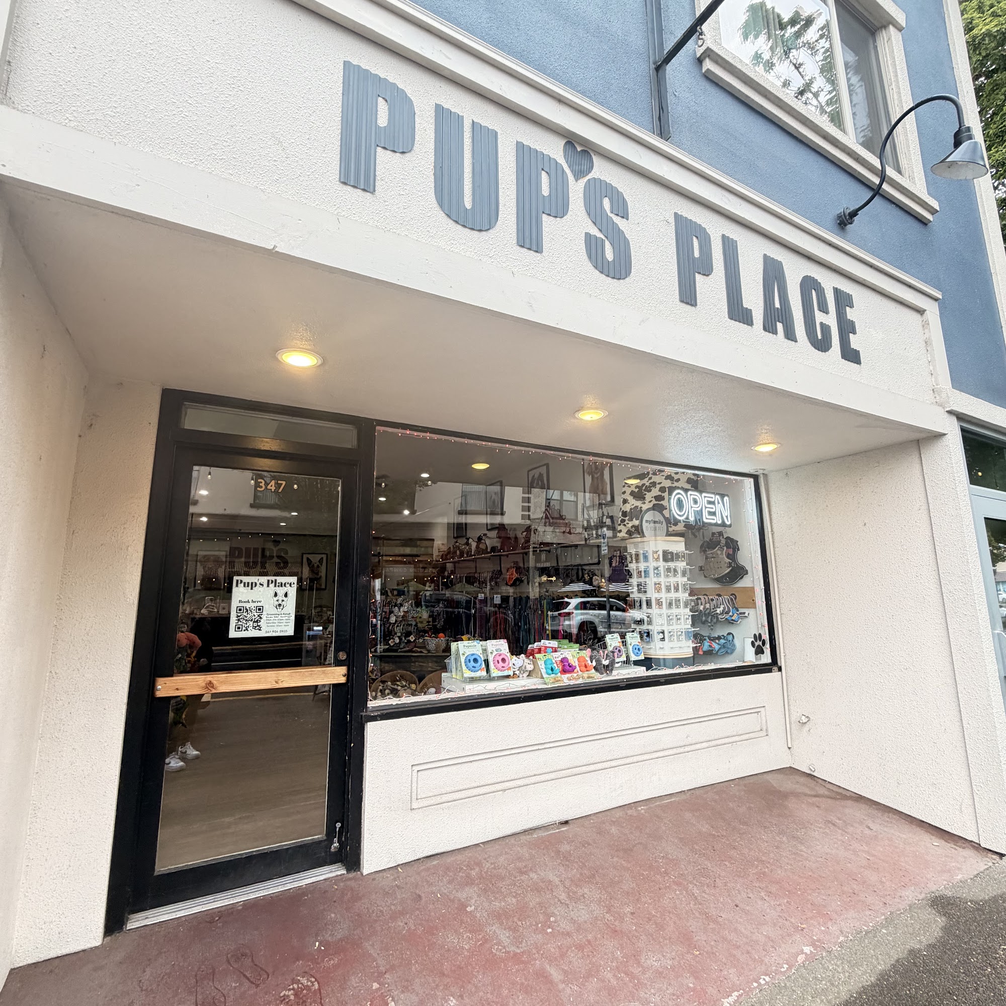 Pup’s Place Grooming & Retail Pet Store Springfield