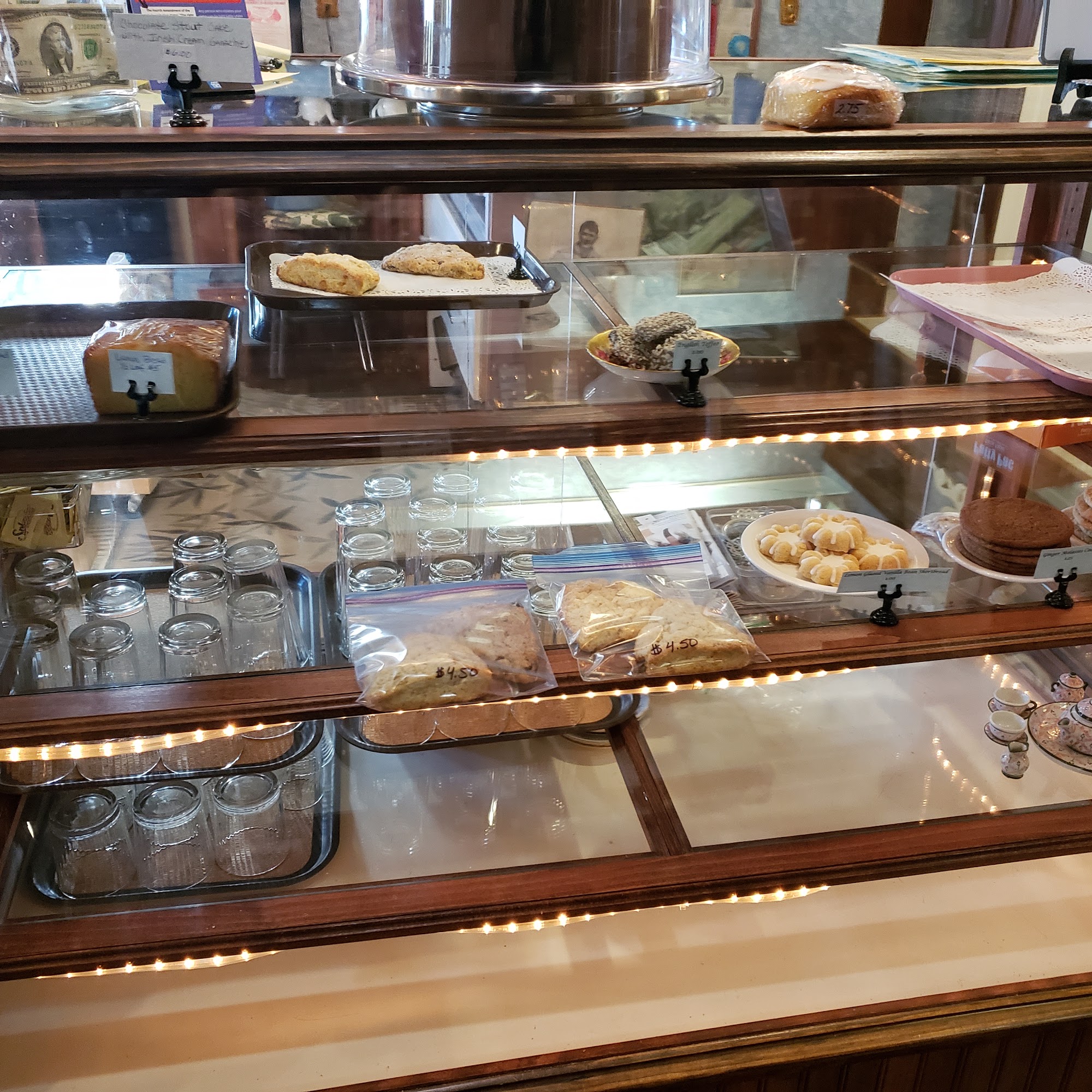 Gardner House Cafe and Bed & Breakfast Stayton