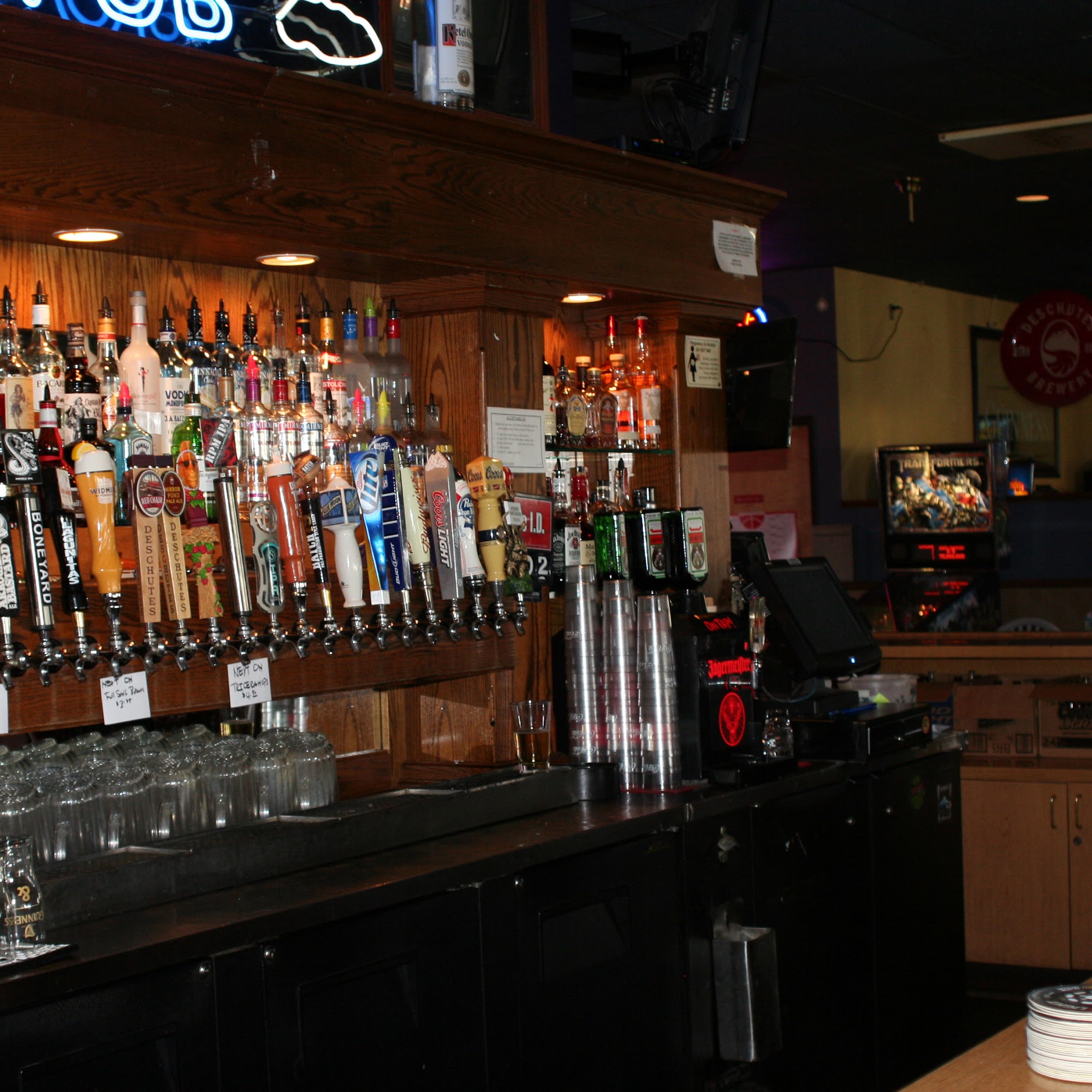 Skyland Pub Troutdale