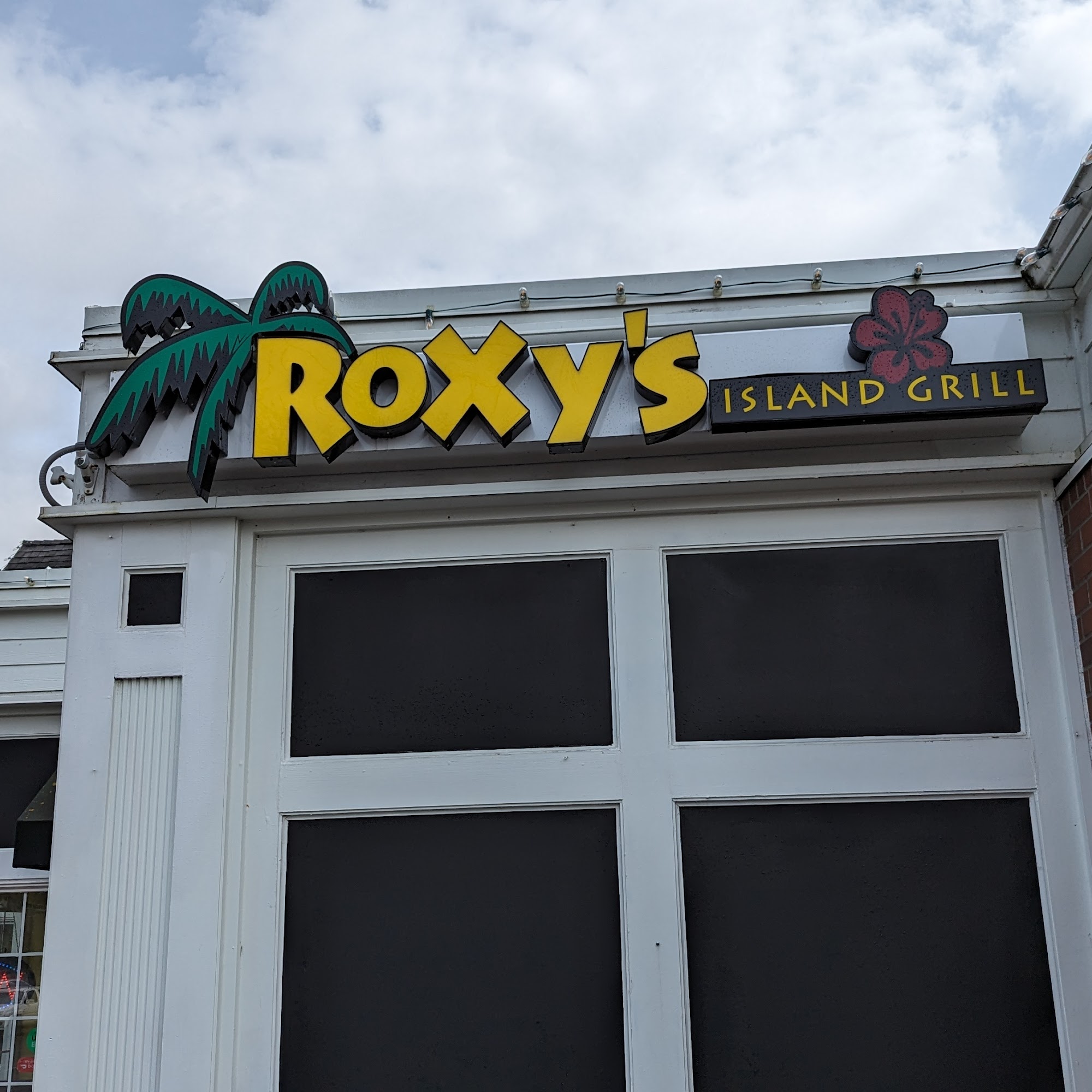 Roxy's Island Grill Tualatin