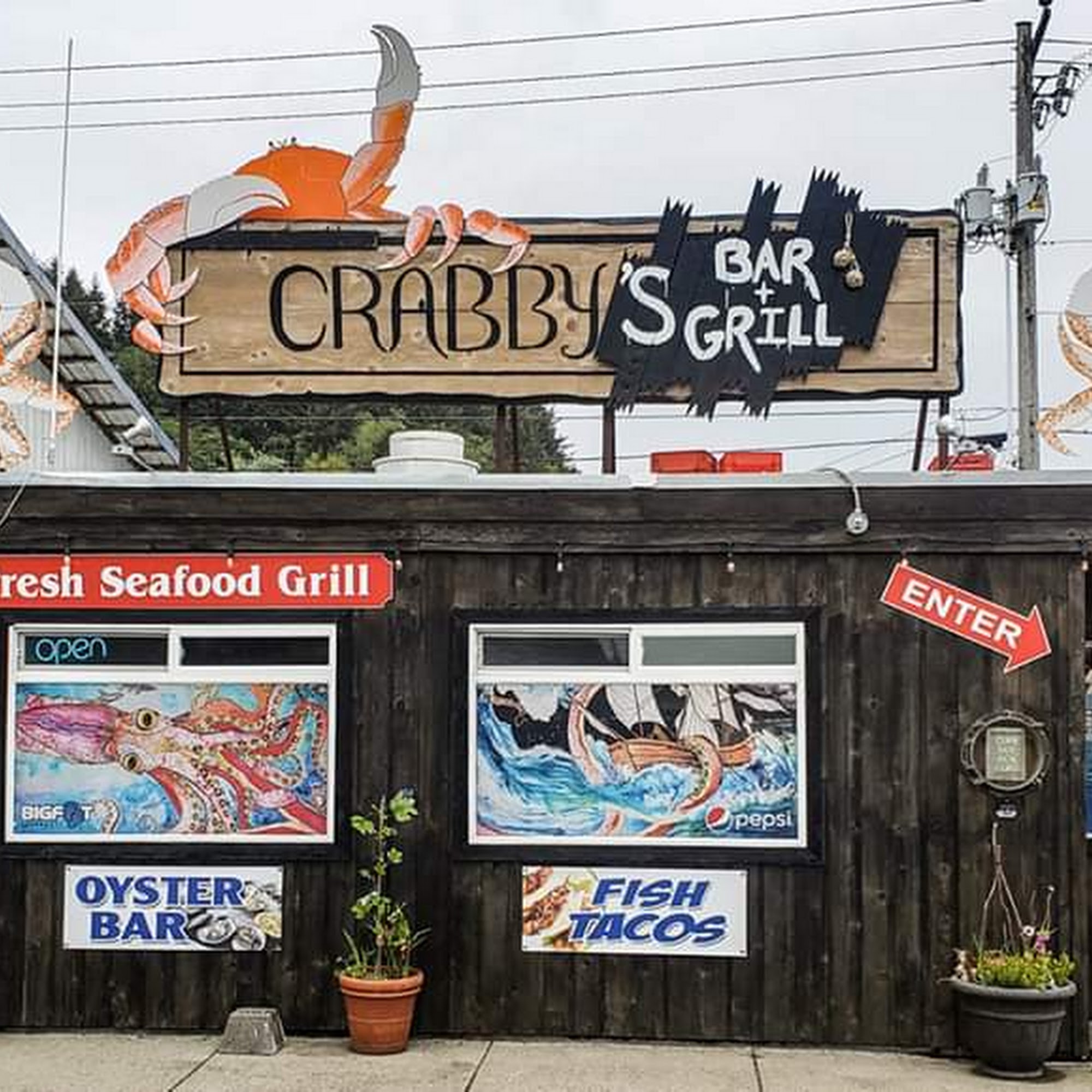 Crabby's Bar & Grill Winchester Bay