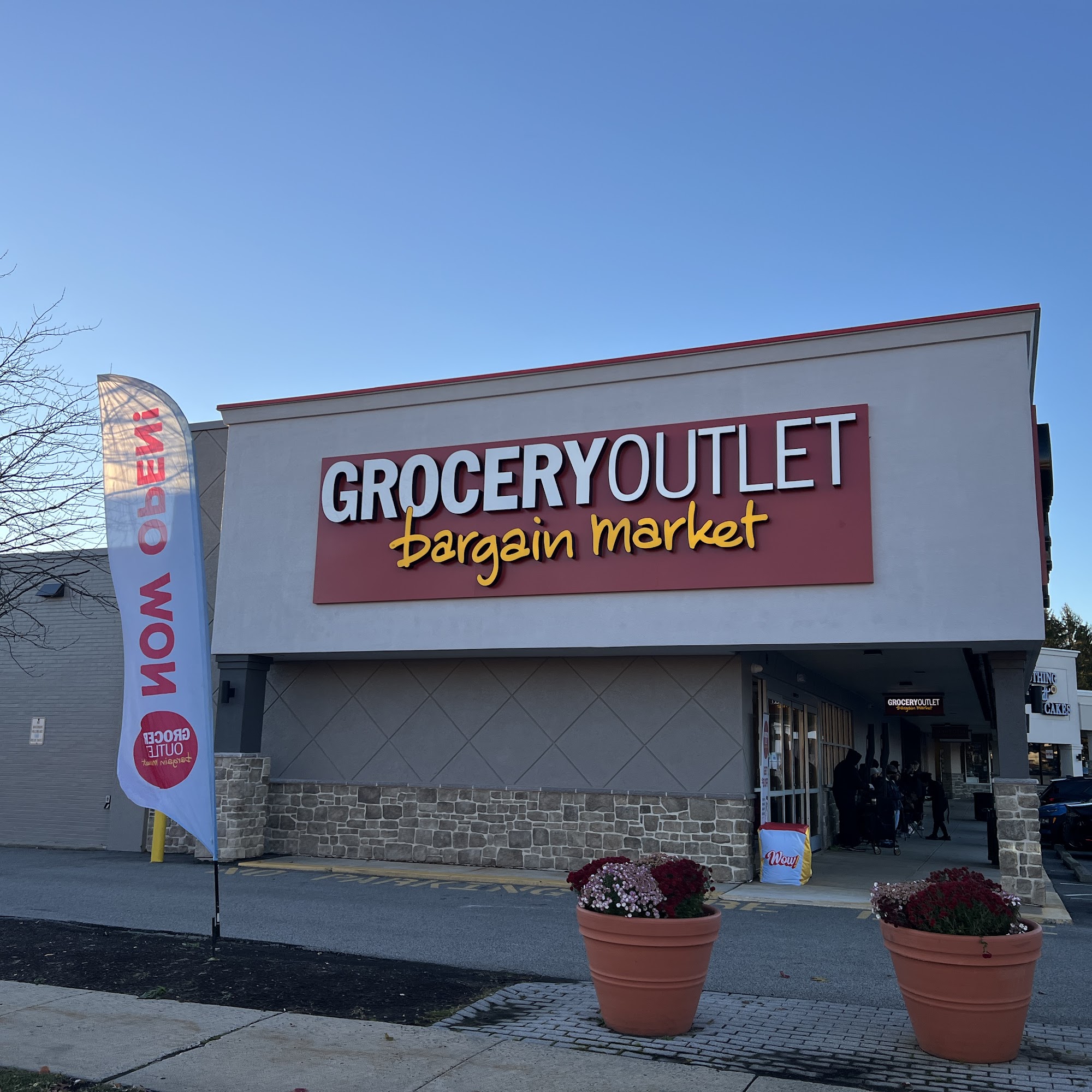 Grocery Outlet Abington