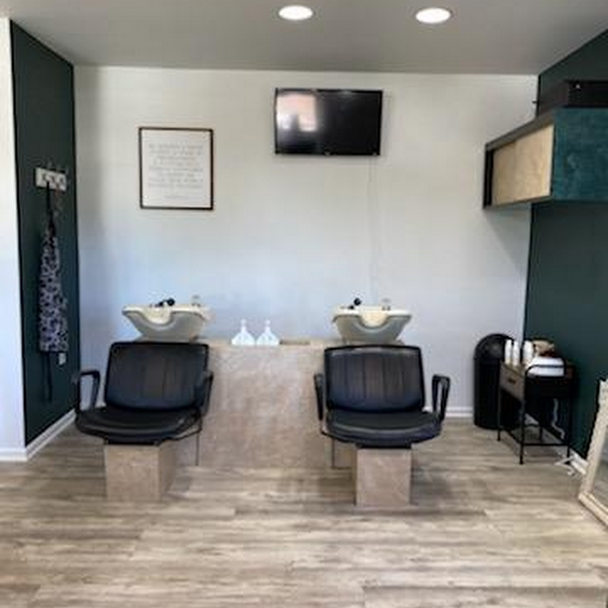 Inches Matter Hair Salon 2000 Oxford Dr, Allentown Pennsylvania 18103