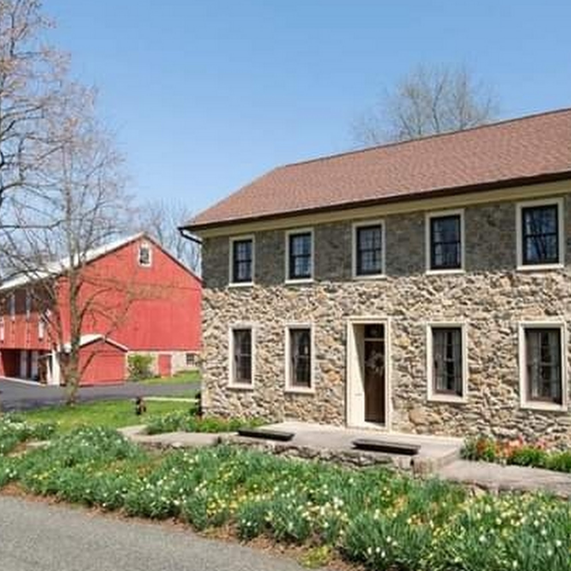 Ridgewood Winery on Daffodil Hill Farm Bechtelsville