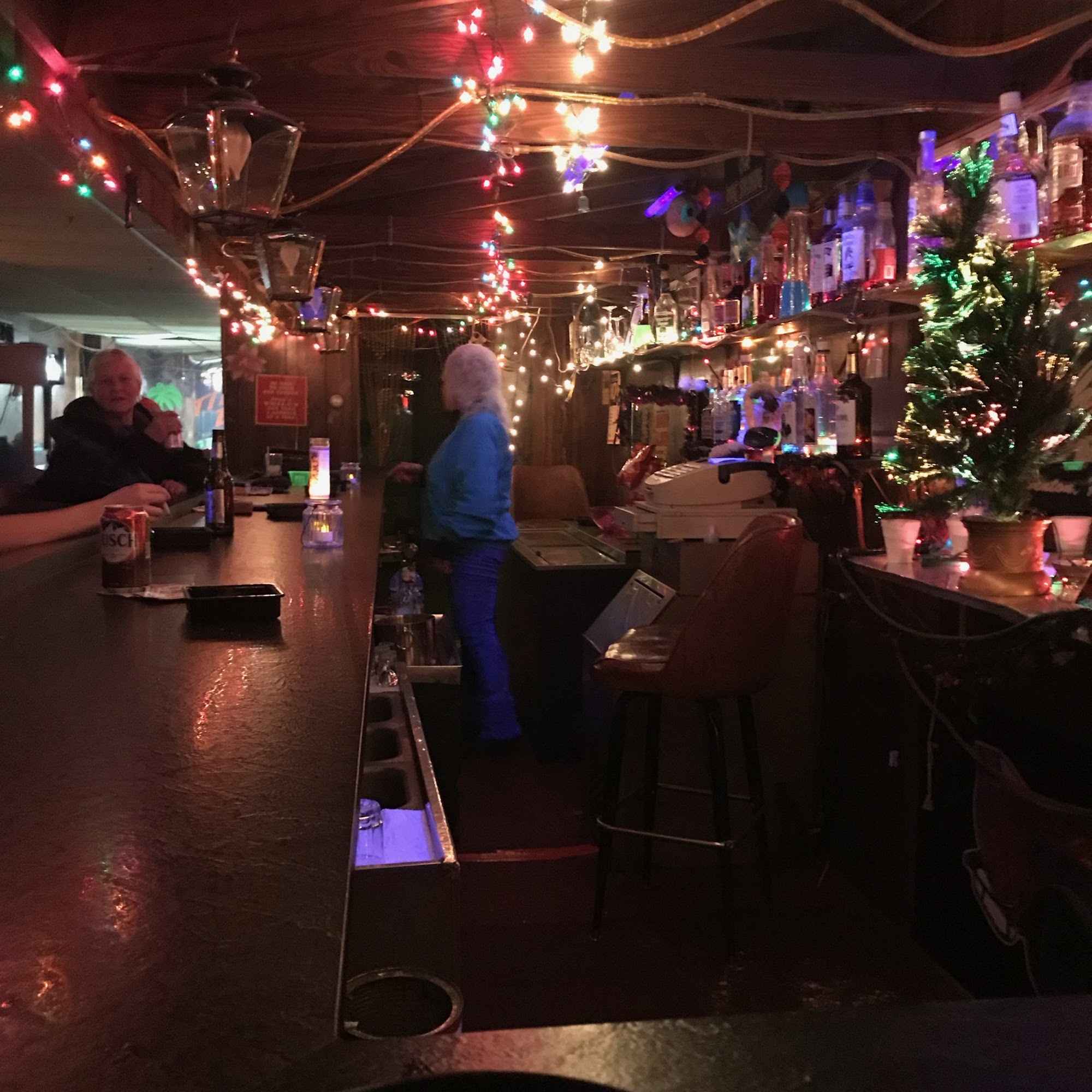 Sophie's Tiki Bar Market St, Benton