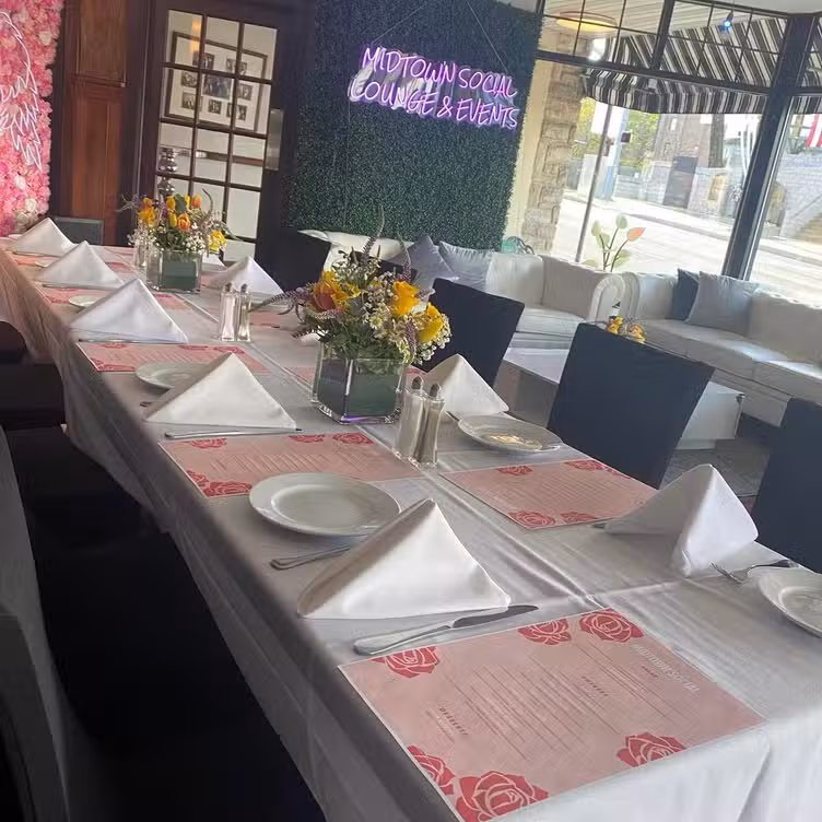 Photo credit: opentable