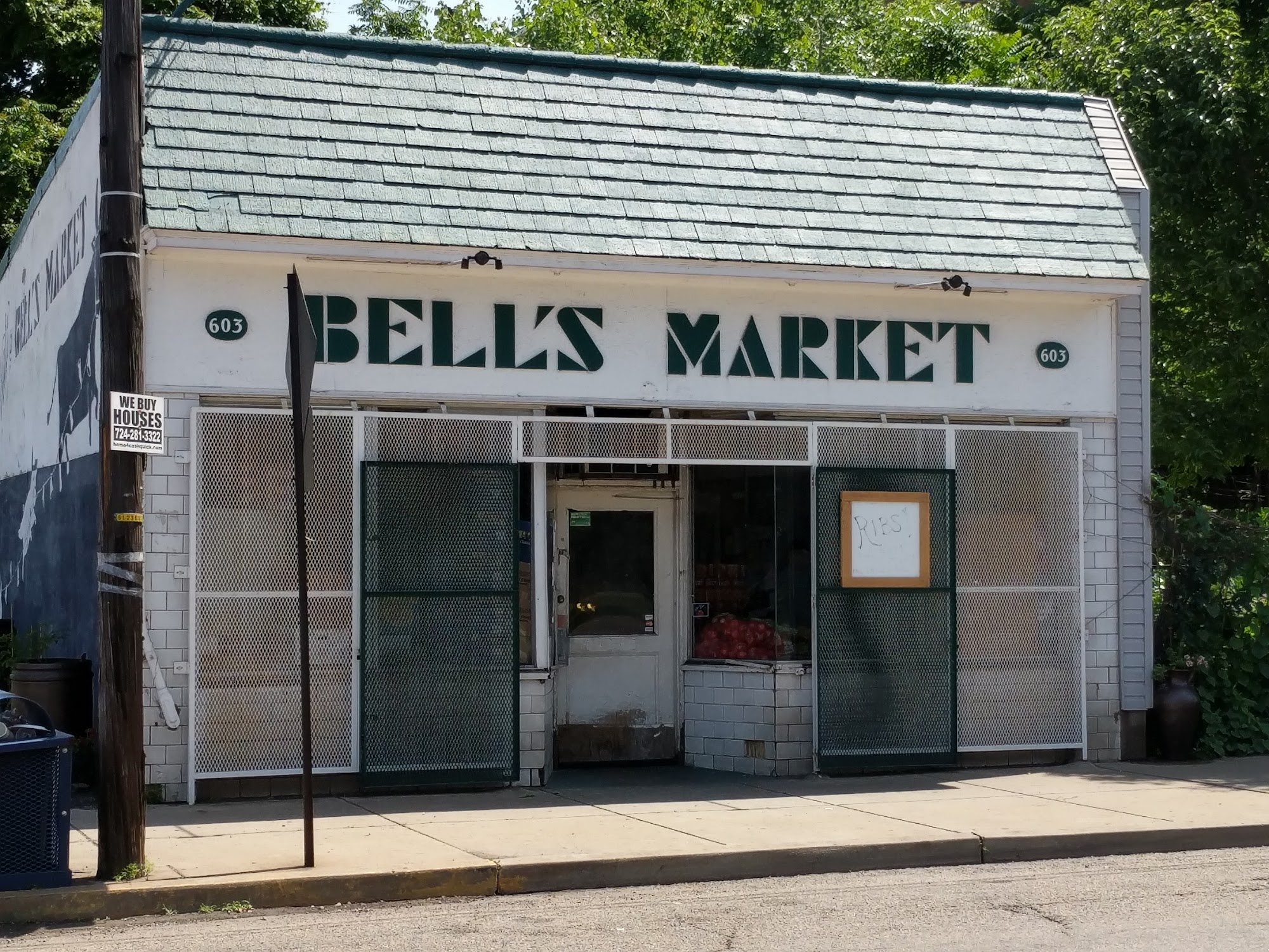 Bell's Market Braddock