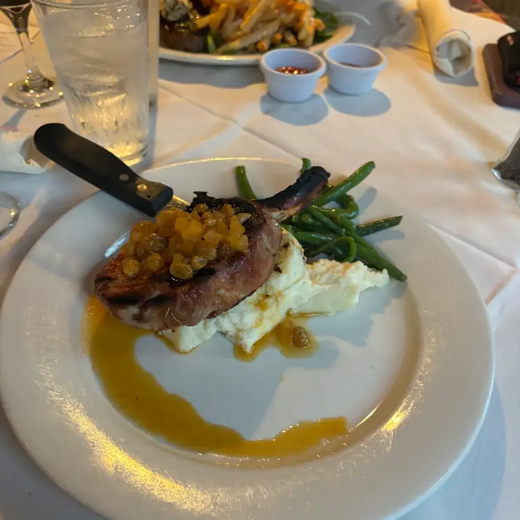 Photo credit: opentable