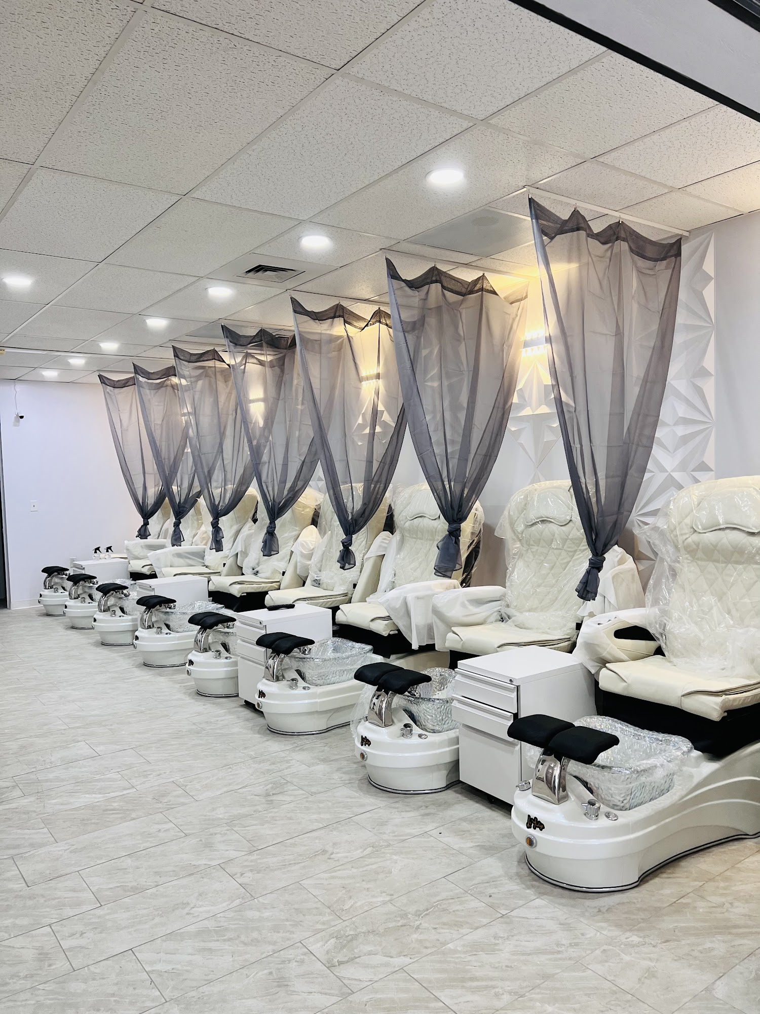 Felix Nails & Spa 3542 Gettysburg Rd, Camp Hill Pennsylvania 17011
