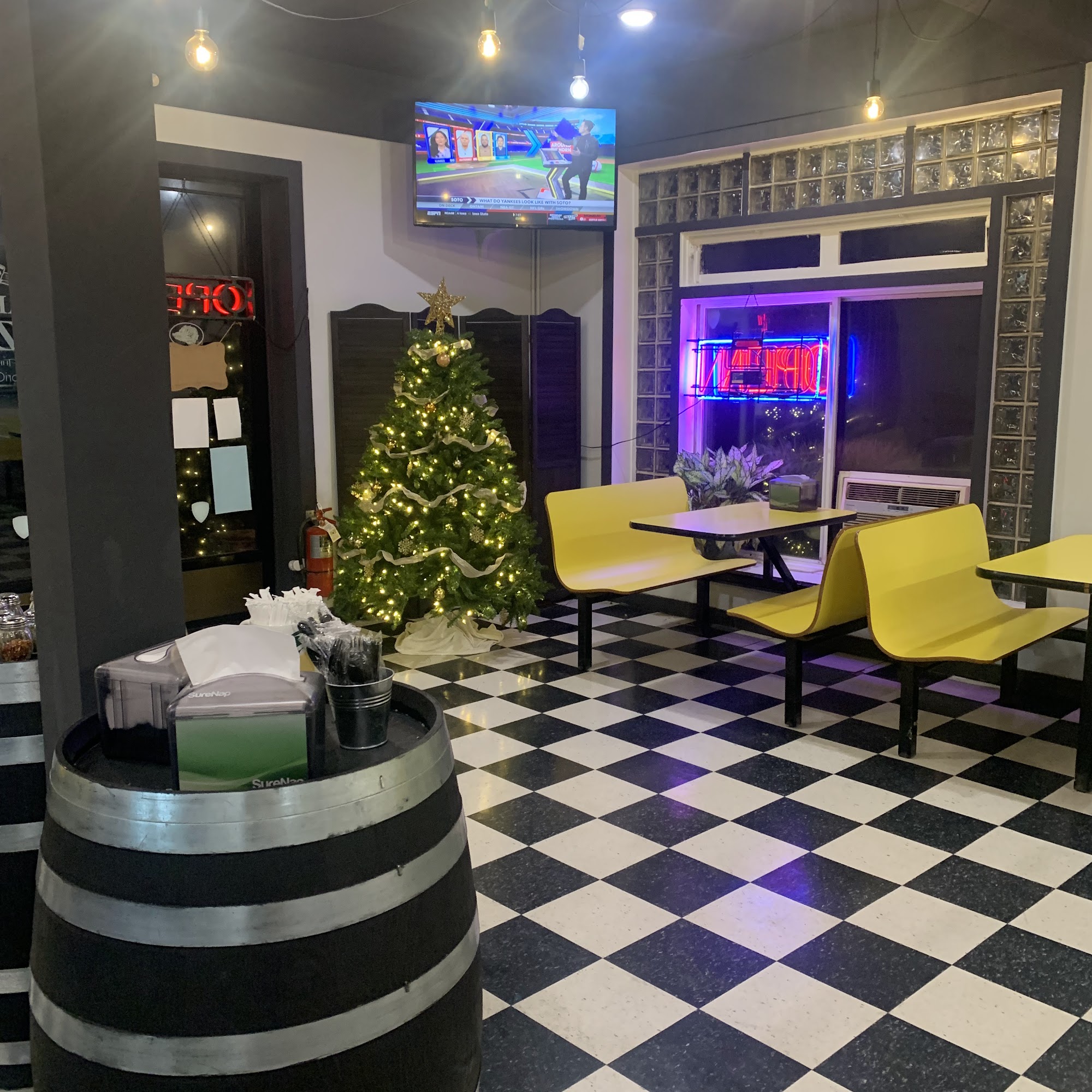 Capri Pizza Cresco